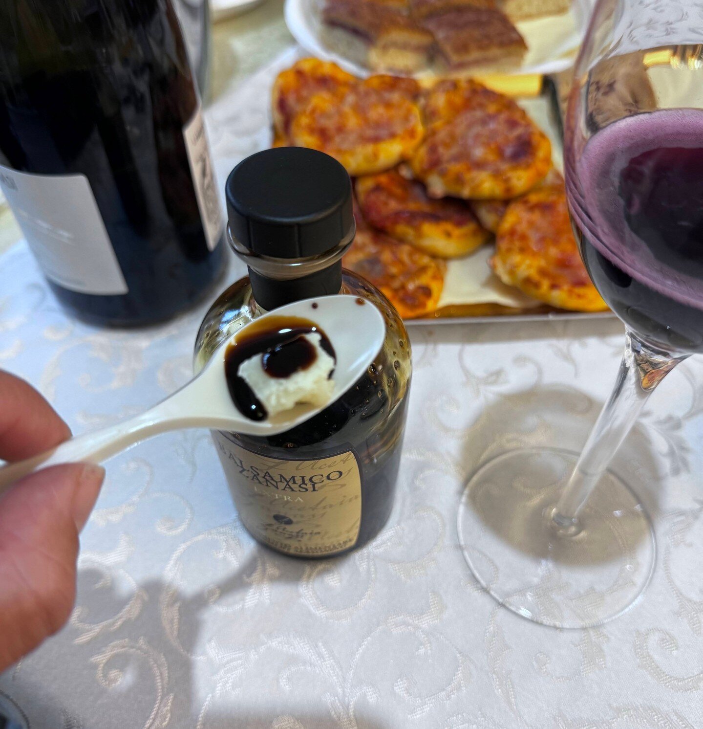 Friday Action Wine (++Spirits) Picks: A taste of Italy with Oliver McCrum

🤤 
@magiefresh went on an adventure to Italy with our friends @olivermccrumwinesandspirits. They explored Piedmont// Emilia Romagna//Tuscany and Margaret's journal of the tri