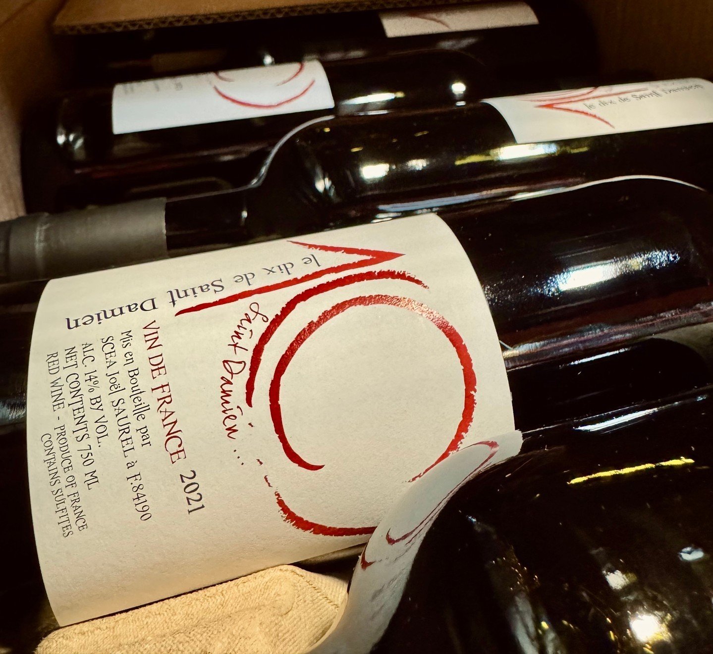 Known for classic, elegant, full bodied Gigondas and supreme value Cote du Rhone. Domaine St. Damien continues to excel and provides immense QPR with this red blend. Marselan (Cabernet Sauvignon-Grenache cross) and Caladoc (Grenache-Malbec cross) sat