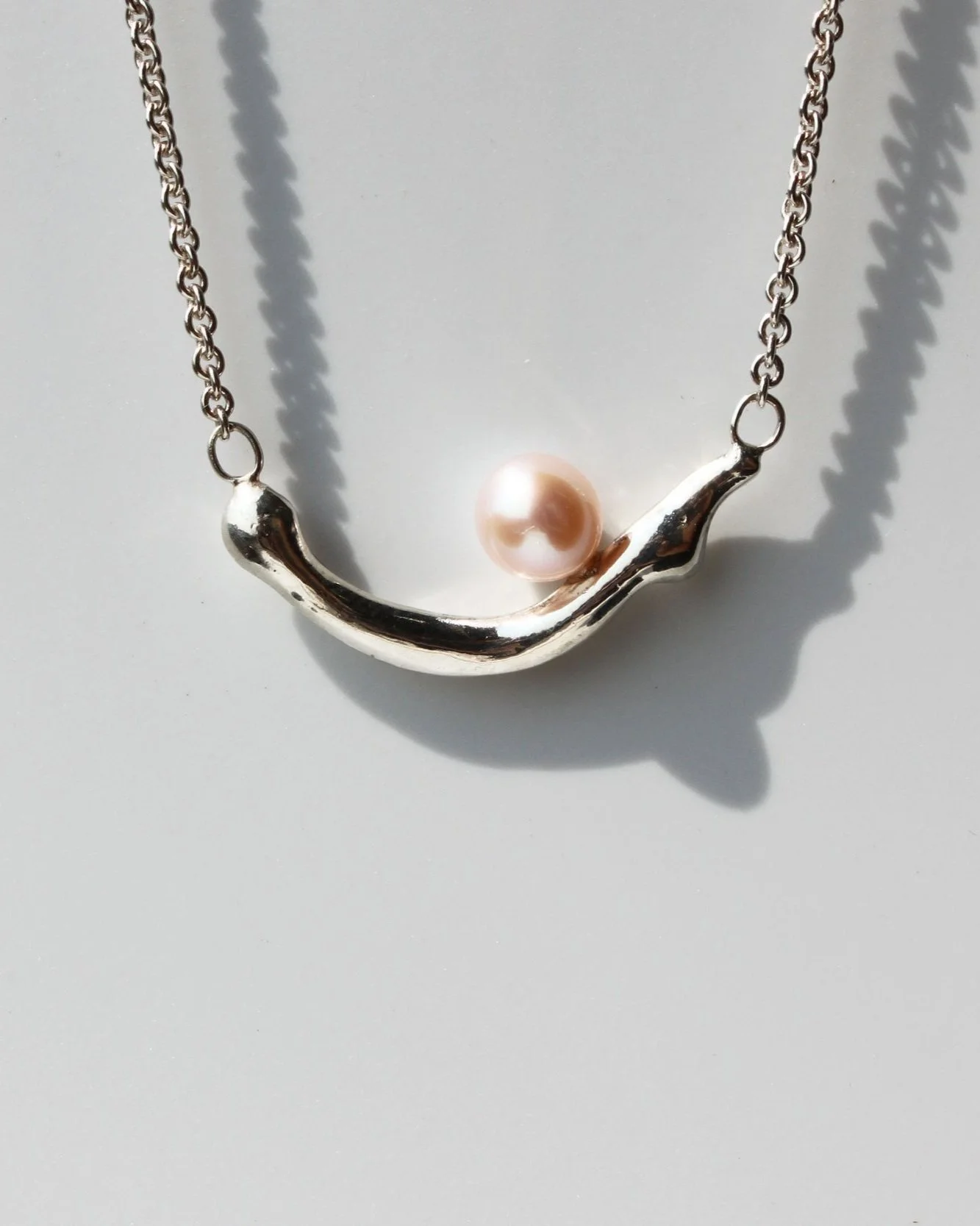 Balancing+Pink+Pearl+on+white+-+HoH+-+.jpg