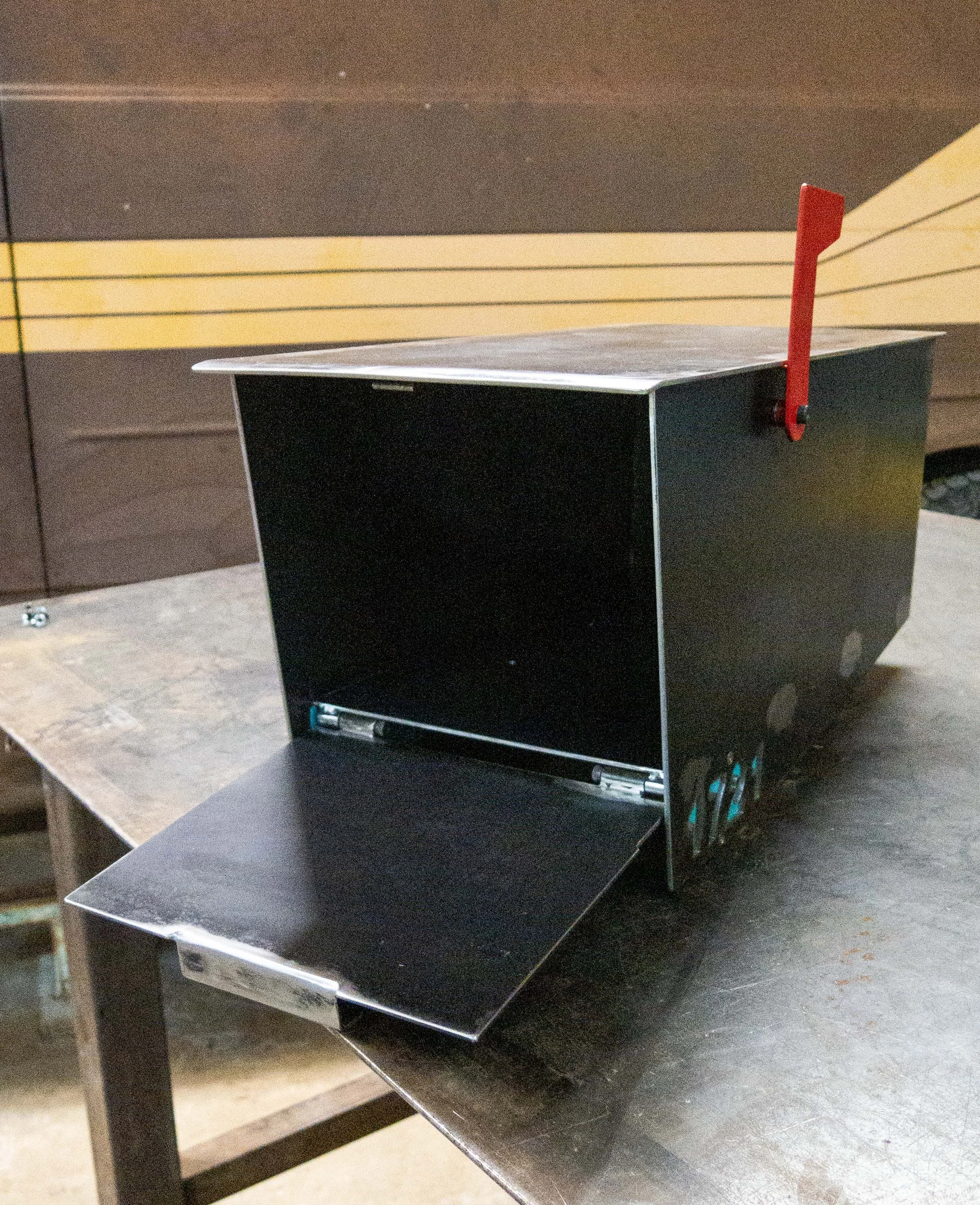 mailbox4 copy.jpg