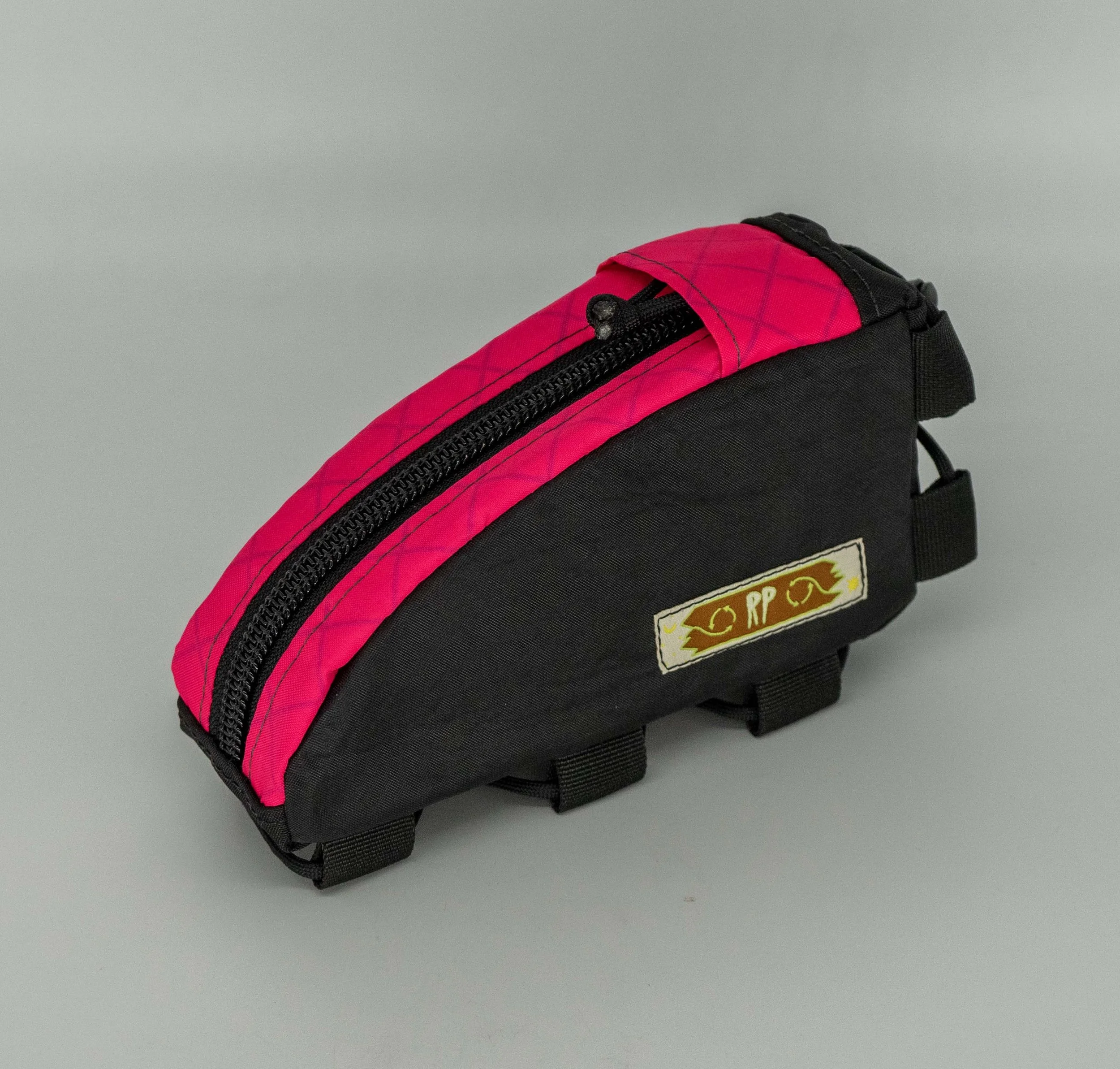 BLACK PINK GASTANK SMALL copy.jpg