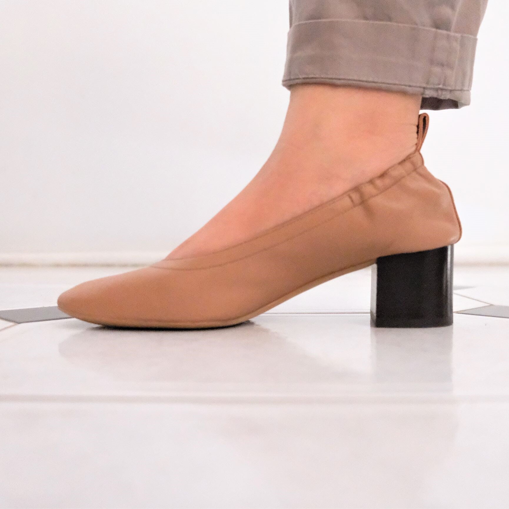 everlane day heel pecan