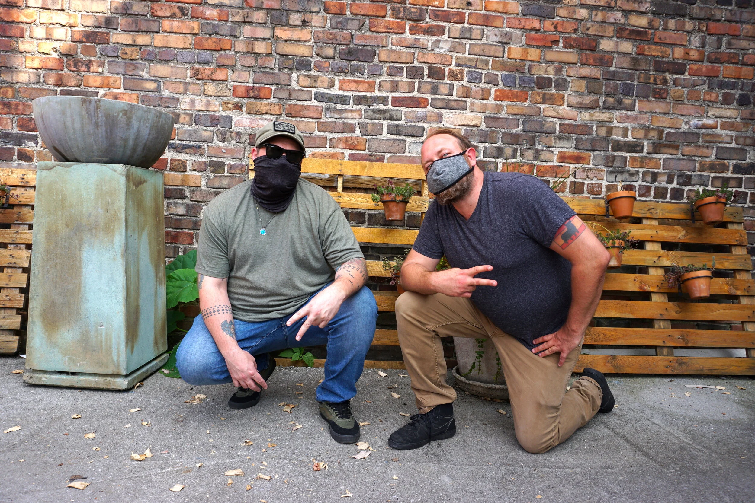 B&amp;R Music Podcast 20: Thrift Store Cowboys - Beer Me That Vinyl