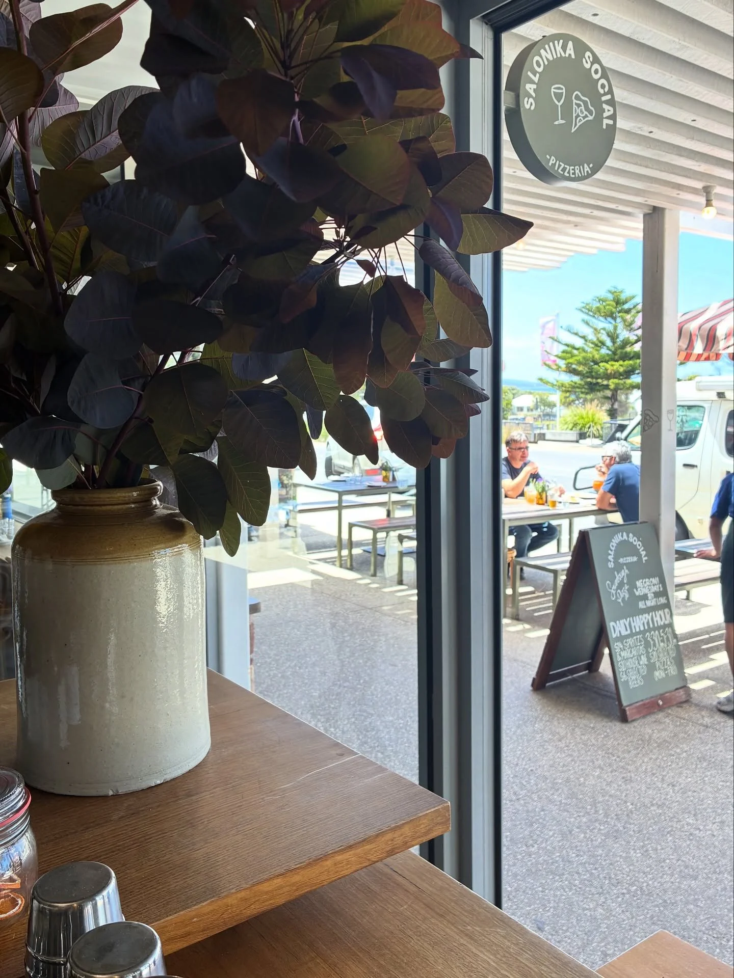 Sunny day in Lorne calls for a pizza and a beer.