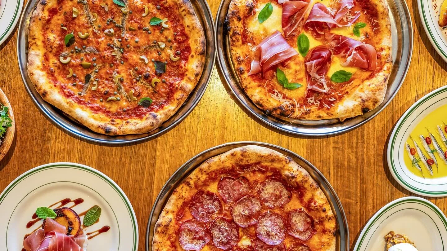 Craving delicious food in the best lactation in town? Head to salonika social pizzeria in Lorne open 7 days a week, all day dining 12pm til 9pm. @floridiacheese @fabbrissmallgoods @basile_imports @barwonfoods @a_la_grecque