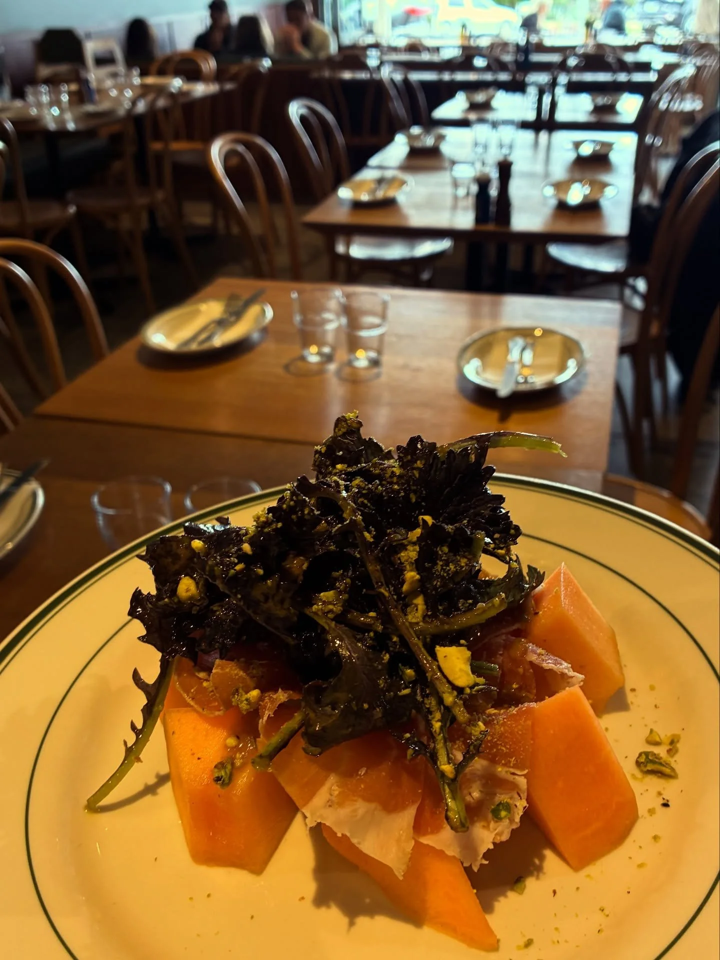 Sweet Cantaloupe, Serrano Jamon, Mizuna, Pistachio &amp; Balsamic.
The perfect light entree to get the palate going. 👌🏻