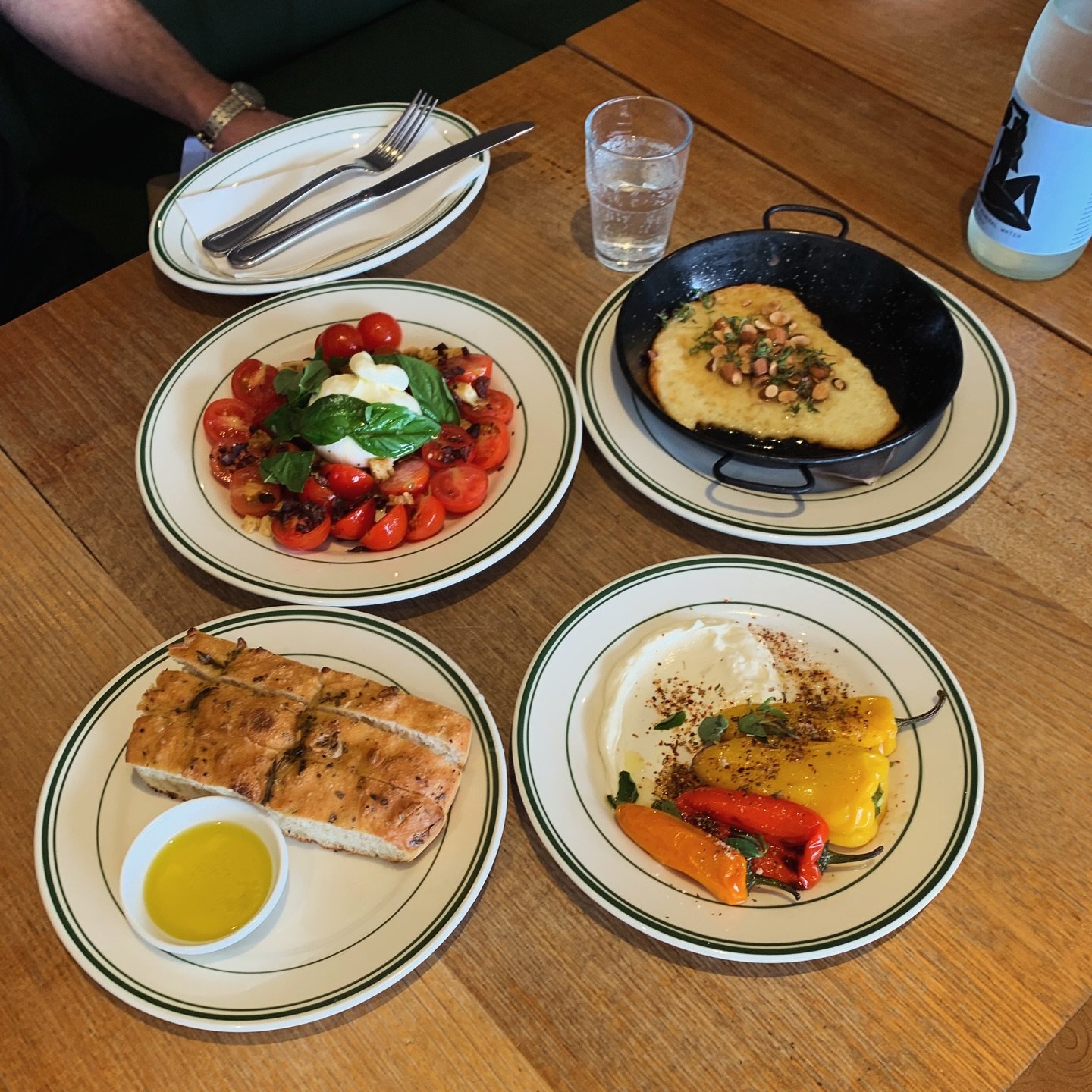 Back open today serving cosy lunch &amp; dinner options🍕 🌶️