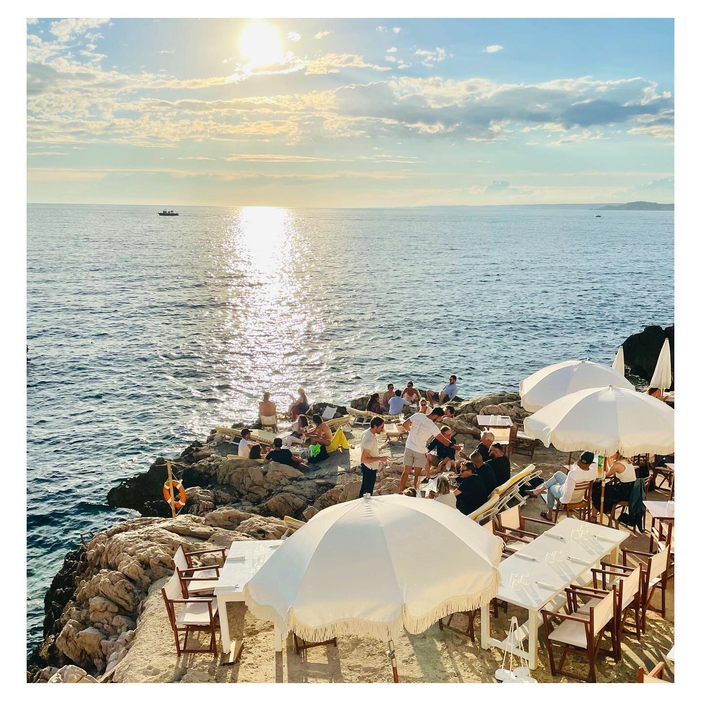 IT&rsquo;S ALL ABOUT SUNSHINE &amp; LIFE I
.
.
.
#swimming_time #beachday #aperotime #swimming #peoplephotography #summervibes #summerlife #beachlife #shadesofblue #shadesofmagic #mediterraneansea #mediterraneanlife #sealovers #tubaclubmarseille #med