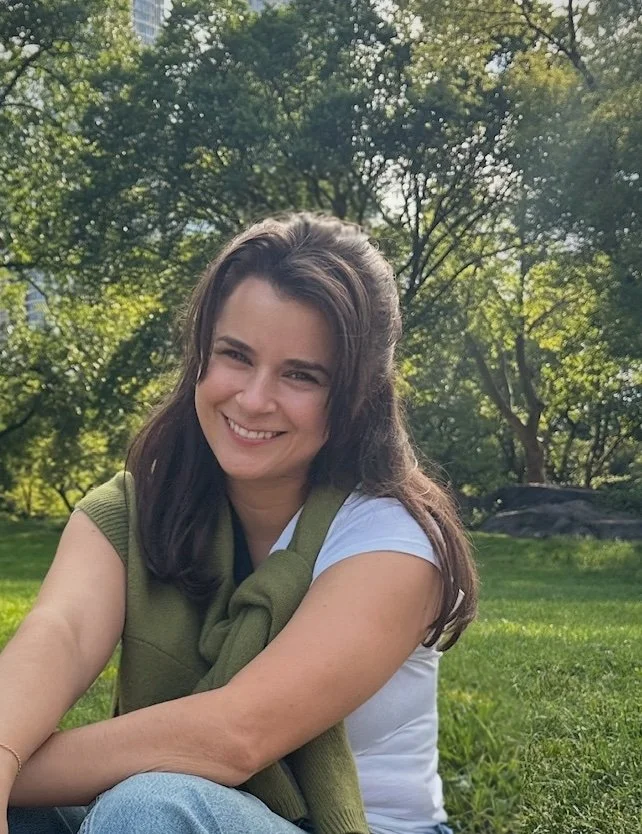 Headshot of Chloe, intuitive eating dietician nutritionist