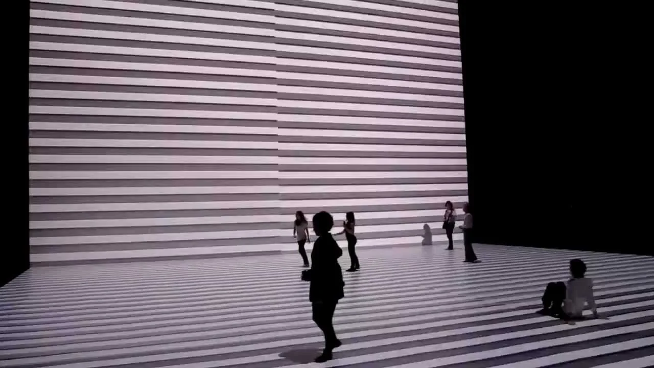 RYOJI IKEDA: UN ACERCAMIENTO AL SONIDO, ESPACIO Y TIEMPO