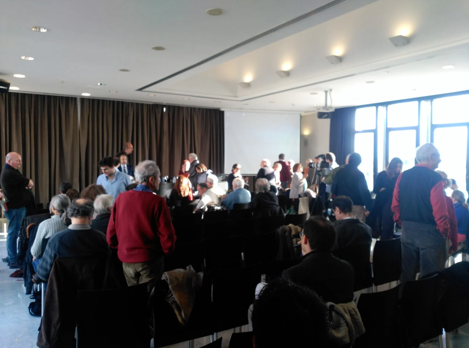 Presentación publicación "Madrid, materia de debate" del Club de Debates Urbanos el 8 de mayo en la ETSAM