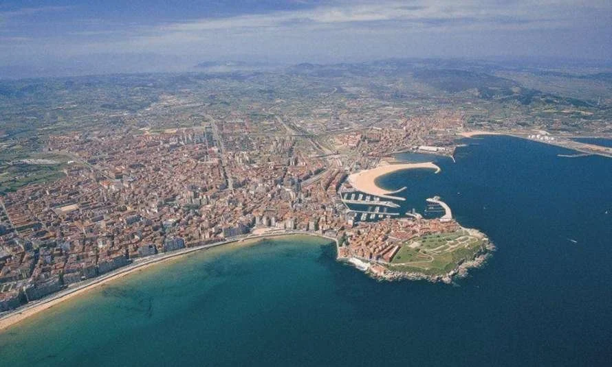 URBAN NATURALIZATION MASTER PLAN FOR THE CITY OF GIJÓN/XIXÓN. TOWARD A RESILIENT CITY IN 2045