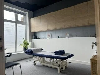 Physiotherapy clinic room in W10, London. Serving residents of Kensal Rise and Queen's Park.