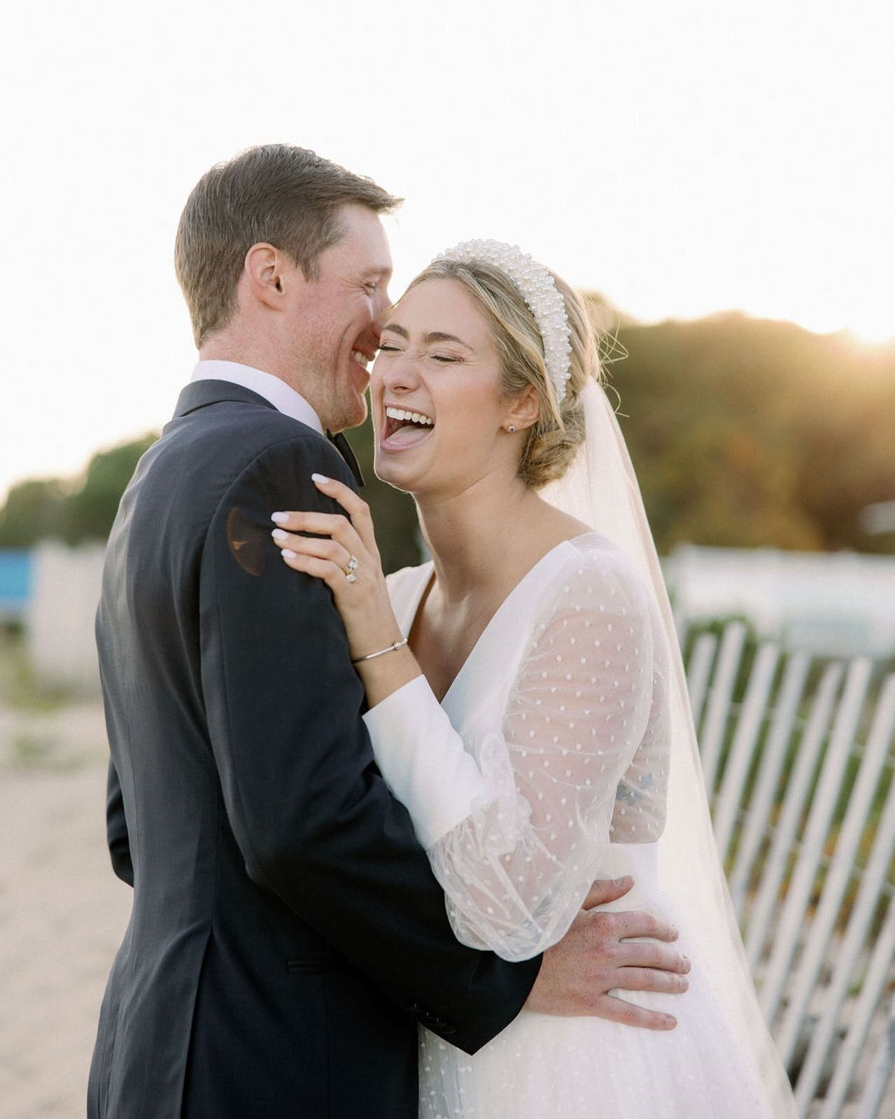 A love like this...✨

Wedding Planning + Design: @jessicahennesseyweddings | Photography @catherinemband | Video @beaboutexposure | Floral Design @debrakraftfloraldesign | Venue + Catering @theclubatnewseabury | Cake + Desserts @deliciousdessertscape