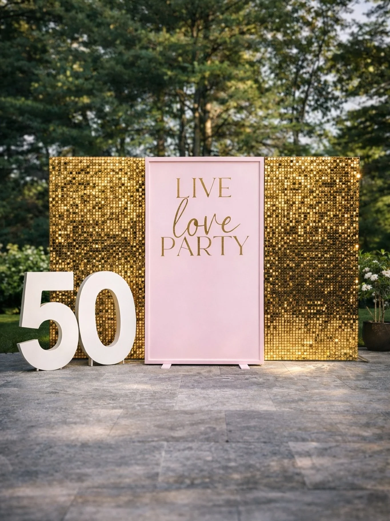 50, but make it iconic.

A golden moment for Pia&rsquo;s milestone celebration, equal parts elegance, joy and shimmer. 🎉

Event Planner: @rosemariebelo @lettresstationery 

#50thbirthday #goldenbirthday #cteventrentals #ctevents #cteventdesigner