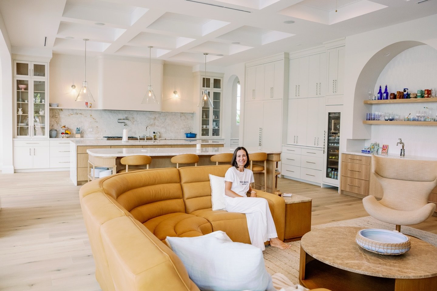 Maria Cashion first discovered Riverwoods Mill through @beckiowens designs, where our cabinetry kept catching her eye. When she began planning her custom home in Boca Raton, she knew she wanted it to be part of her vision. After visiting our St. Geor