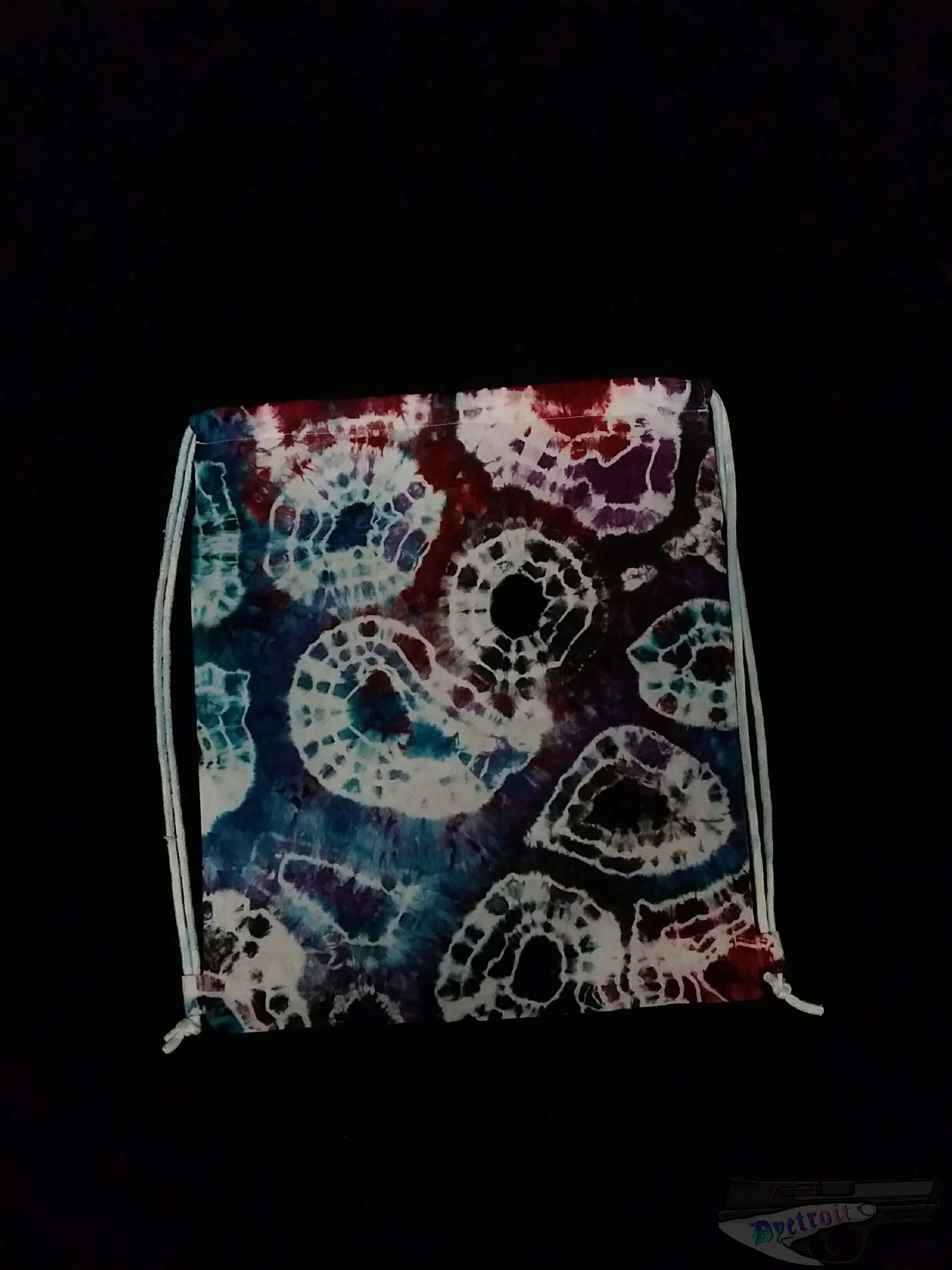 Geode clinch drawstring bag