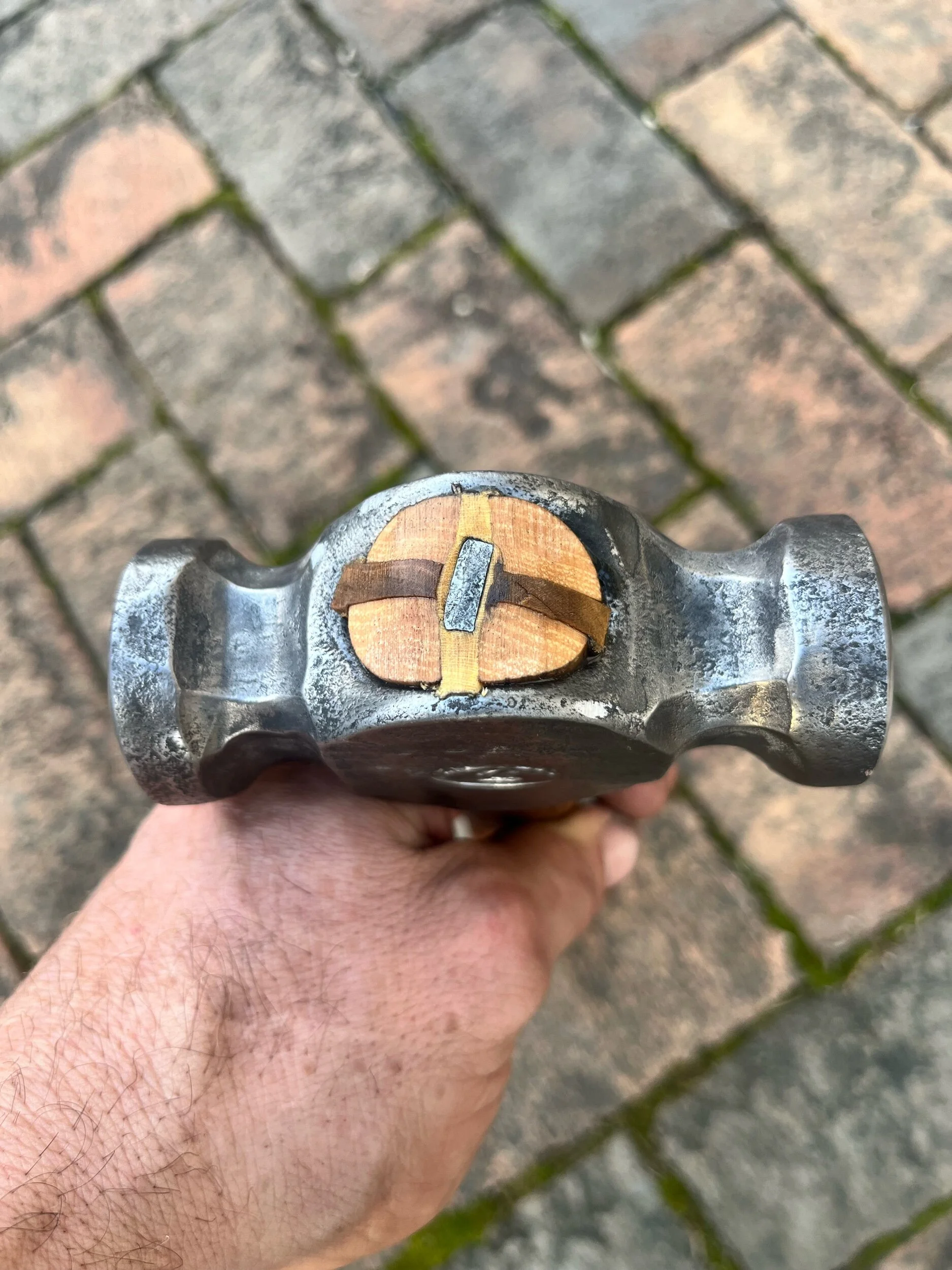 B9FDF9A0-DFC9-41B2-BBA6-90A69338246F