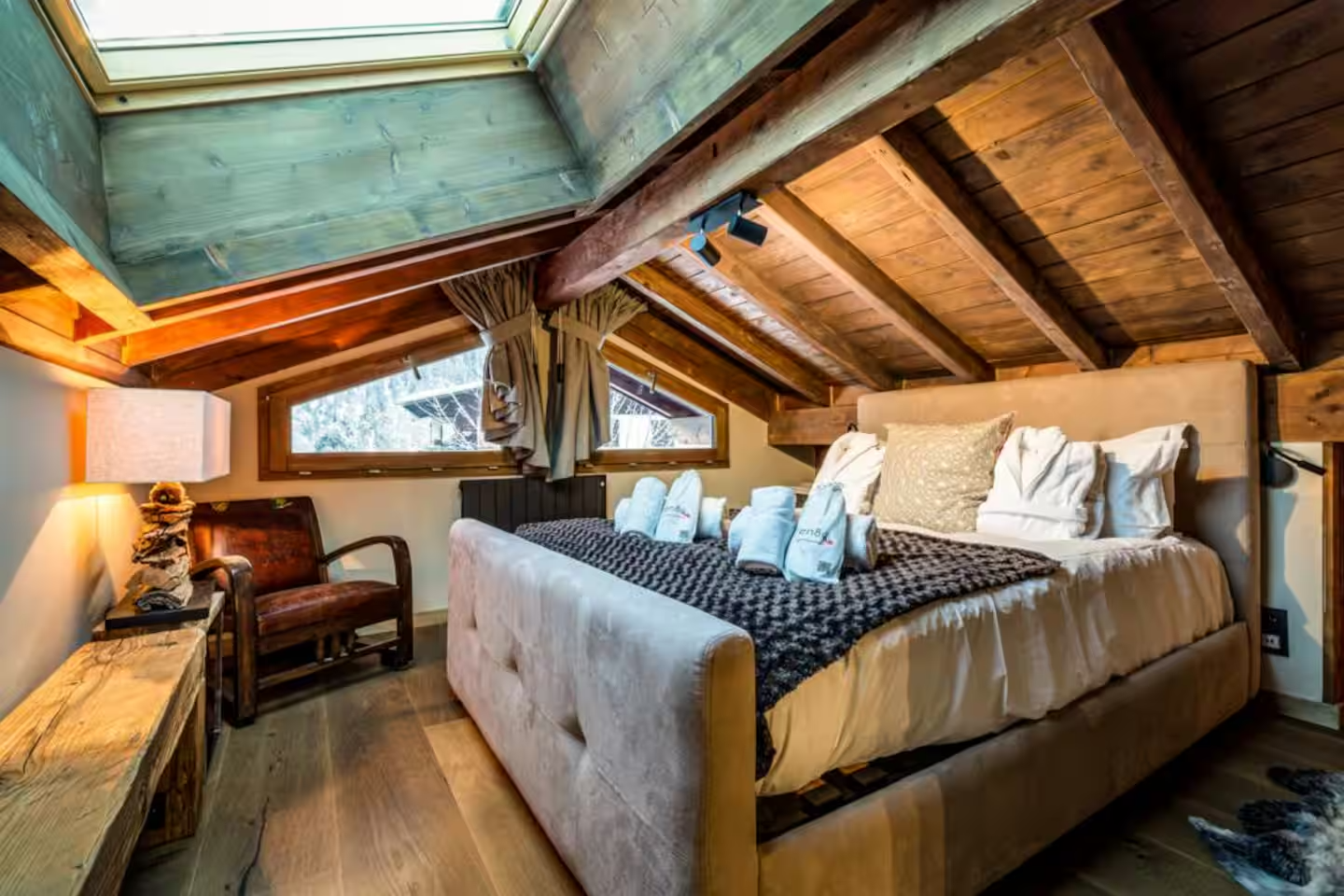 2b77d56b-a651-46e2-afd3-9a655ca441b0 copy.png