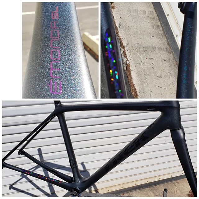 Hard to capture all the color changing effects but this is a trek emonda with chemeleon lettering over matte prism clear over gloss black.  Looks matte in the shade but comes alive in the sun.  #custombikepaint #trekbikes #carbonbikerepair #spydertek
