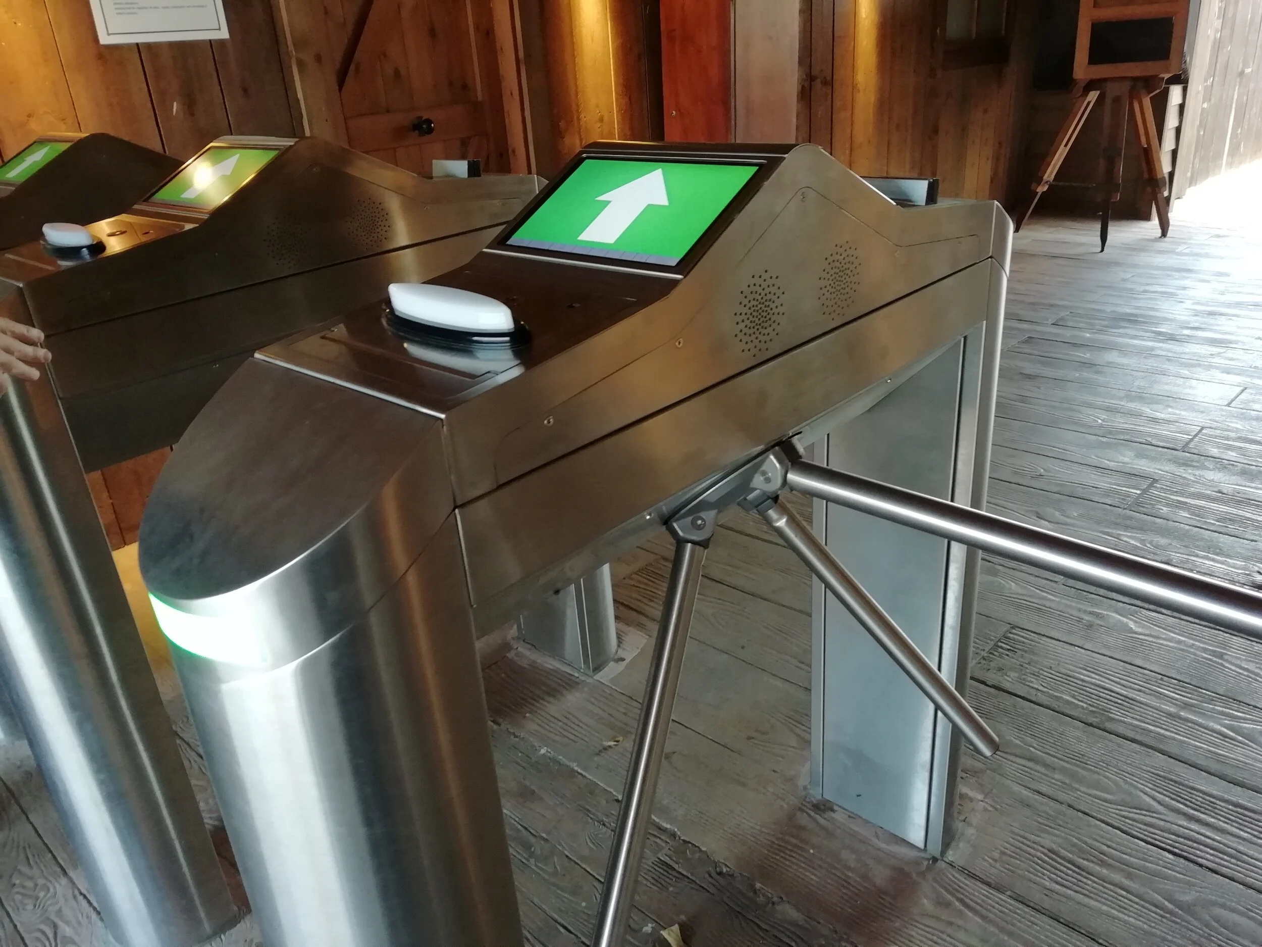 Installation 2.jpg