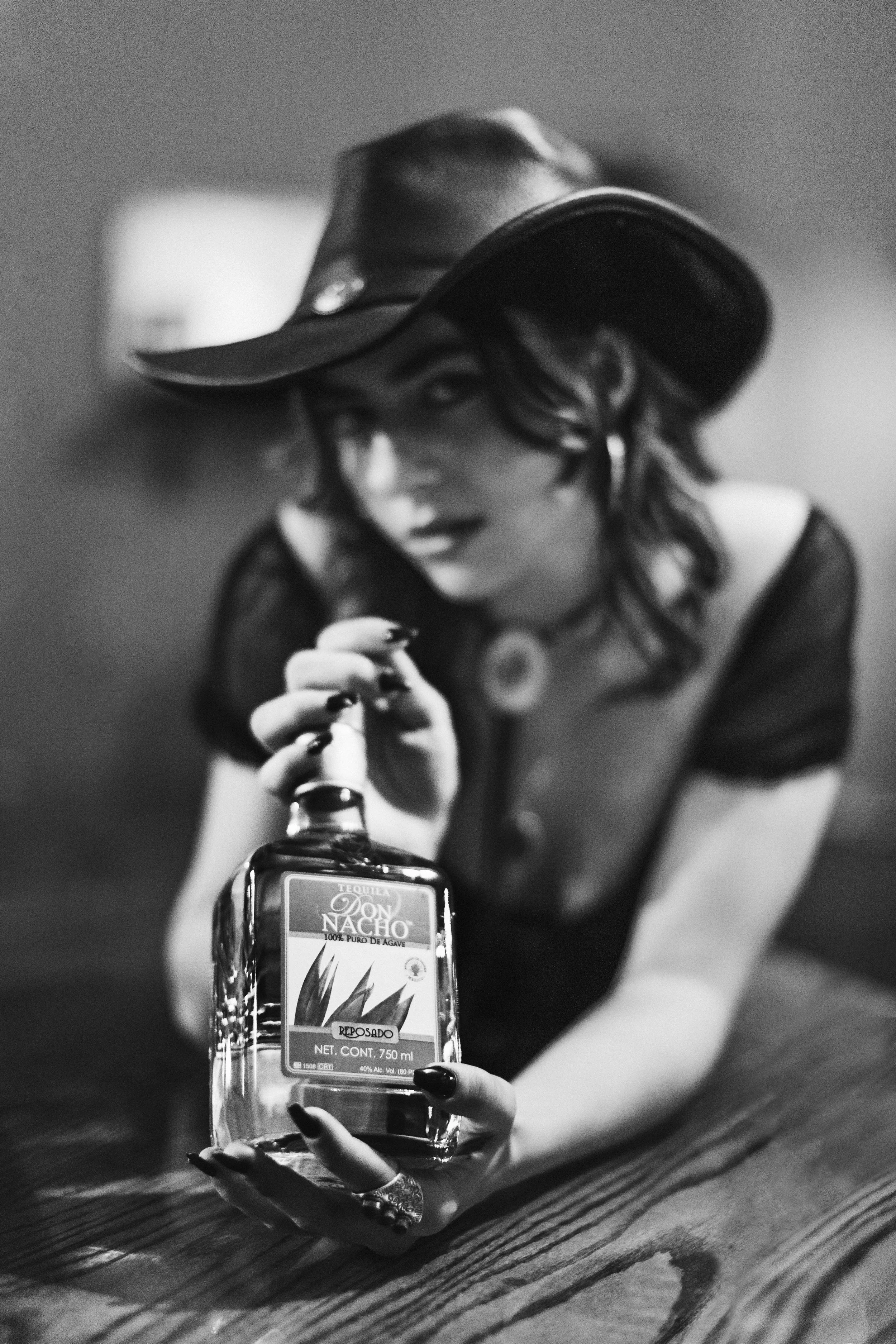 Amanda_BW_1.jpg