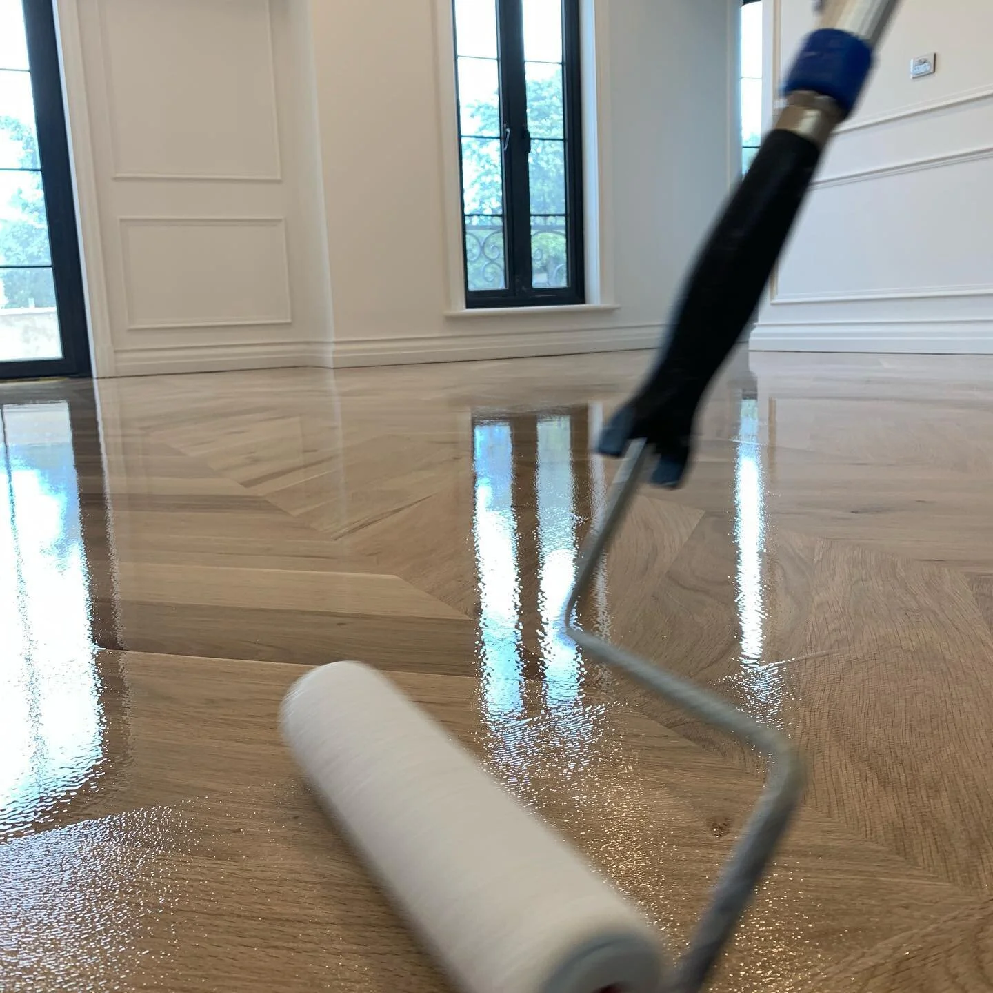 European Oak Chevron Parquetry 
#blackcatfloors #blackcatflooring #europeanoak #chevronfloor #parquetry #waterbased #loba_australasia #lobaontop #floorsandermelbourne #dustlessfloorsanding #parquetryspecialist #bona #bonaflexisand #powerdrive #siaabr