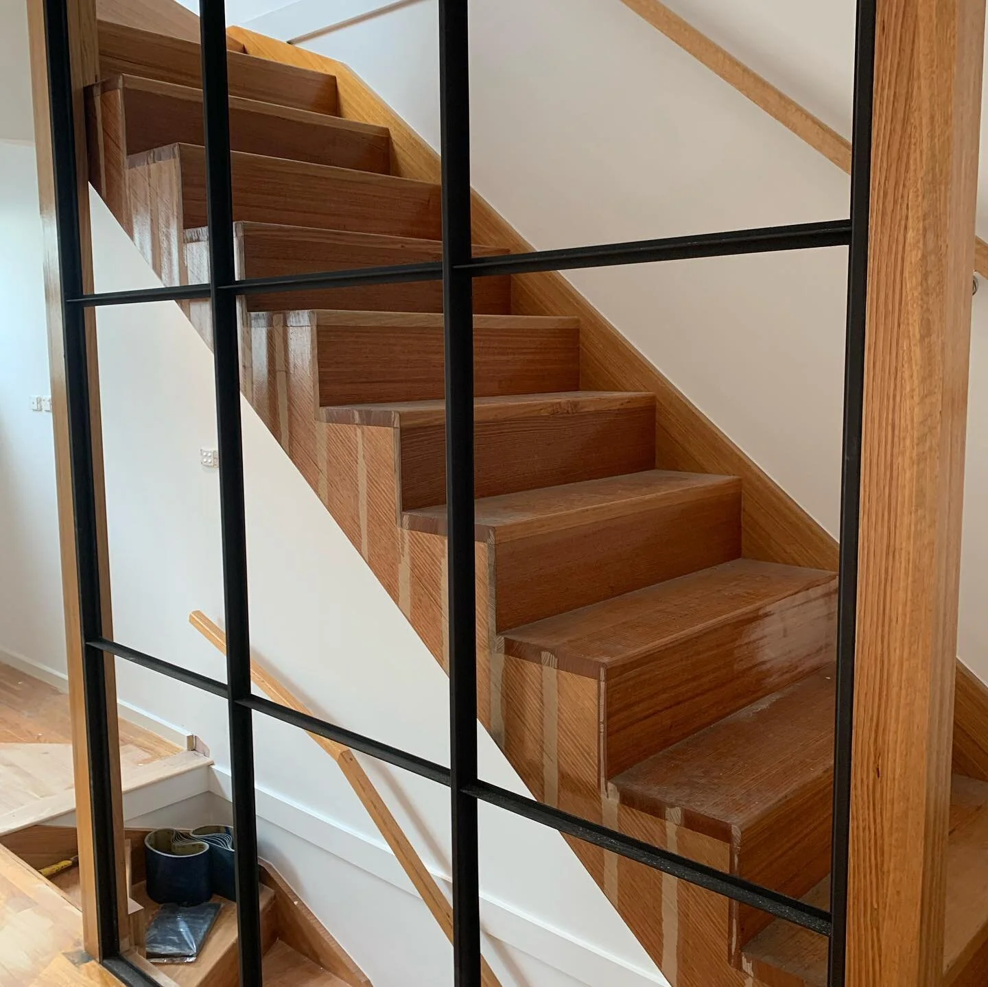 3 sets of stair cases finished with Loba invisible protect. One of the solutions to keep untreated law timber look. 
#blackcat_timber_flooring #blackcatfloors #hardwoodstairs #timberfloors #timberflooringmelbourne #floorsandingmelbourne #floorsander 