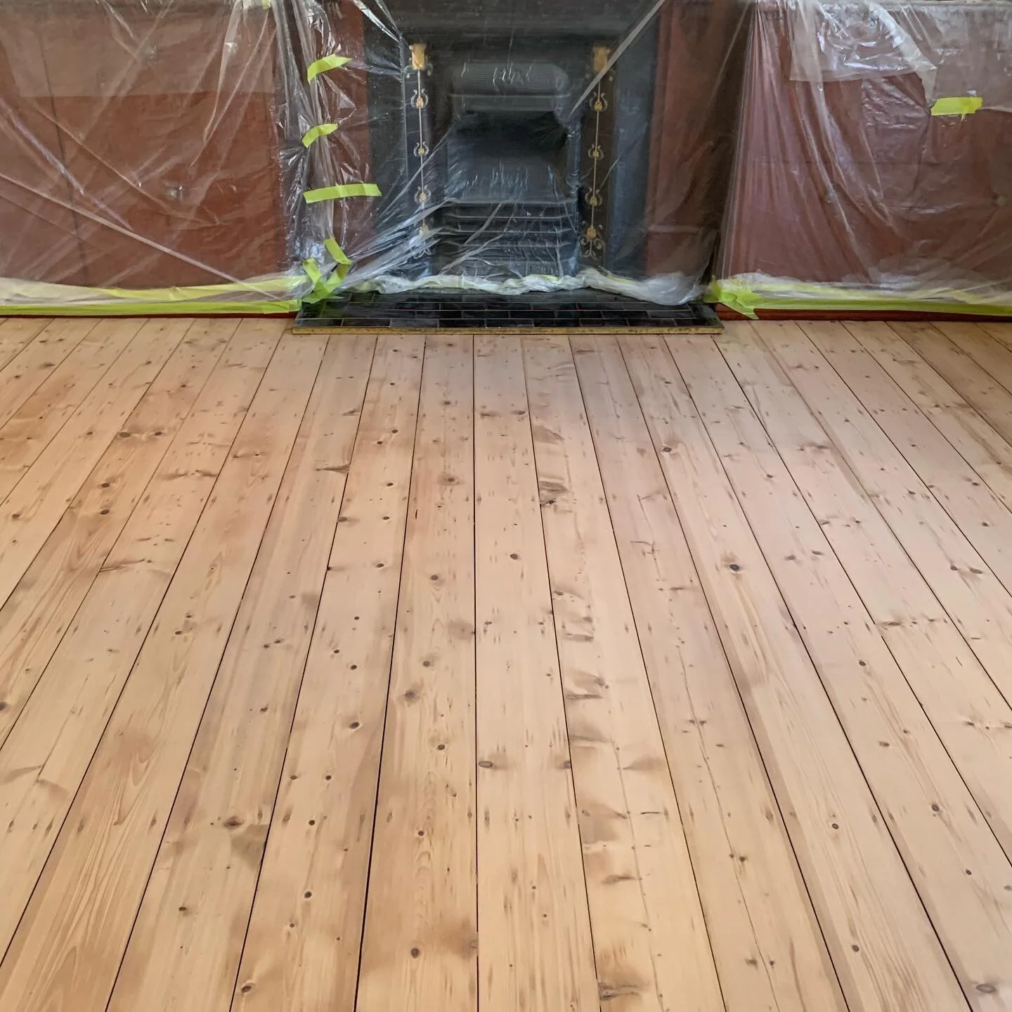 Customised water based tint on Baltic pine
#blackcatfloors #blackcattimberflooring #floorsandingmelbourne #floorpolishing #flooringleaders #flooringexperts #balticpine #laglerhummel #lagleraustralia #flooring_contractor #Ansom_Pty

www.blackcatfloors