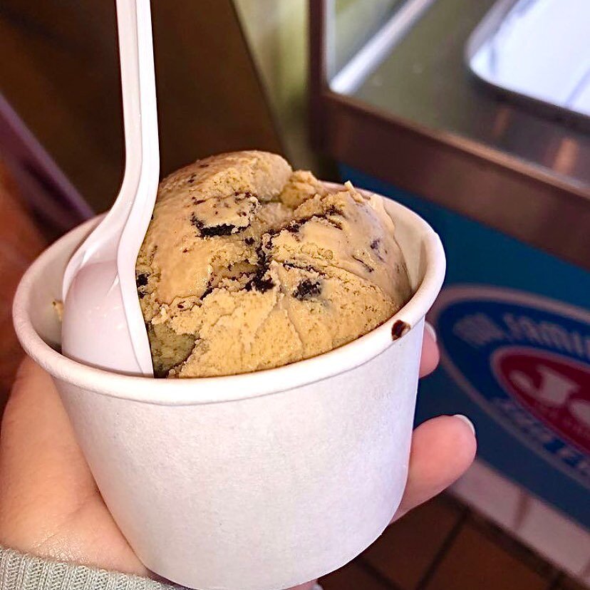 Combining the sweet flavors of Coffee and Oreo into our Cafferio ice cream! Cafferio is always a flavor we always recommend to newcomers!! ⠀
 ⠀
Repost from @somethingfoodies 
⠀

📸Tag or dm us for a chance to be featured on our page! ⠀
⠀
⠀

#bestofbo