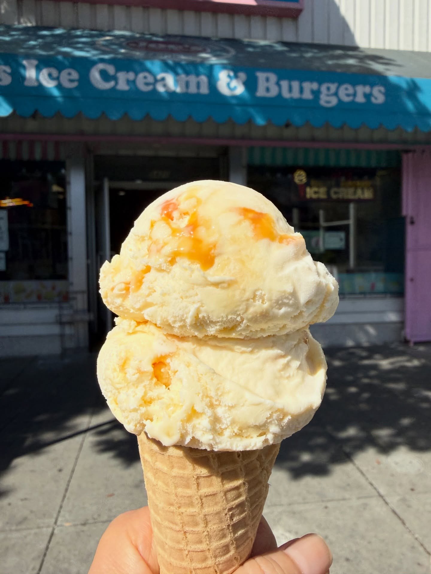 We&rsquo;ve been hearing this one a lot&hellip; &ldquo;Do you have Butterscotch Marble?&rdquo; 

Now we can finally say yes, it&rsquo;s back! 
A long-awaited classic, creamy and gently swirled with butterscotch💕 Come and enjoy a scoop with us!