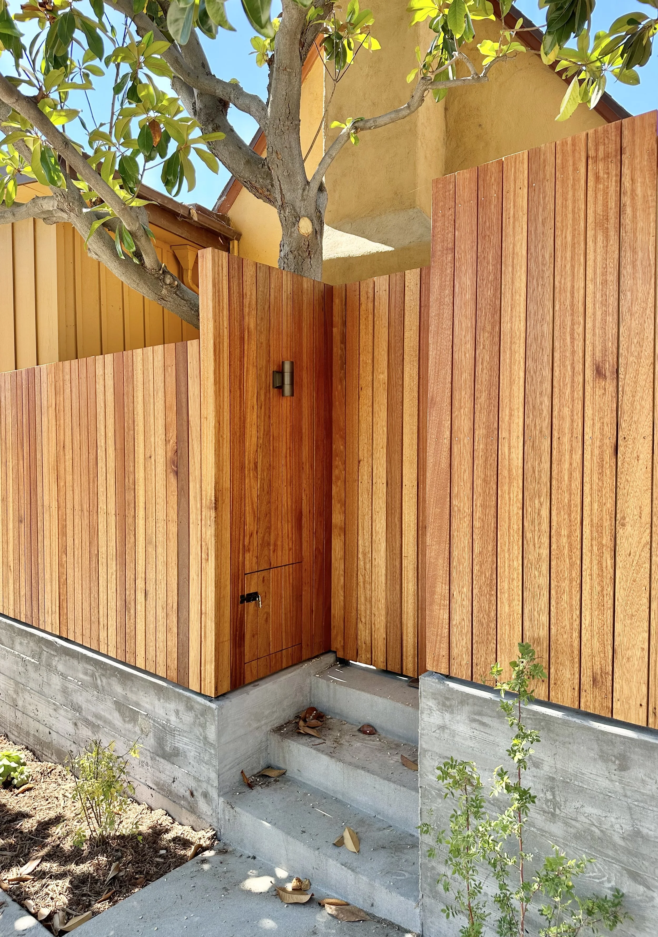 Lakeview Terrace West Residence