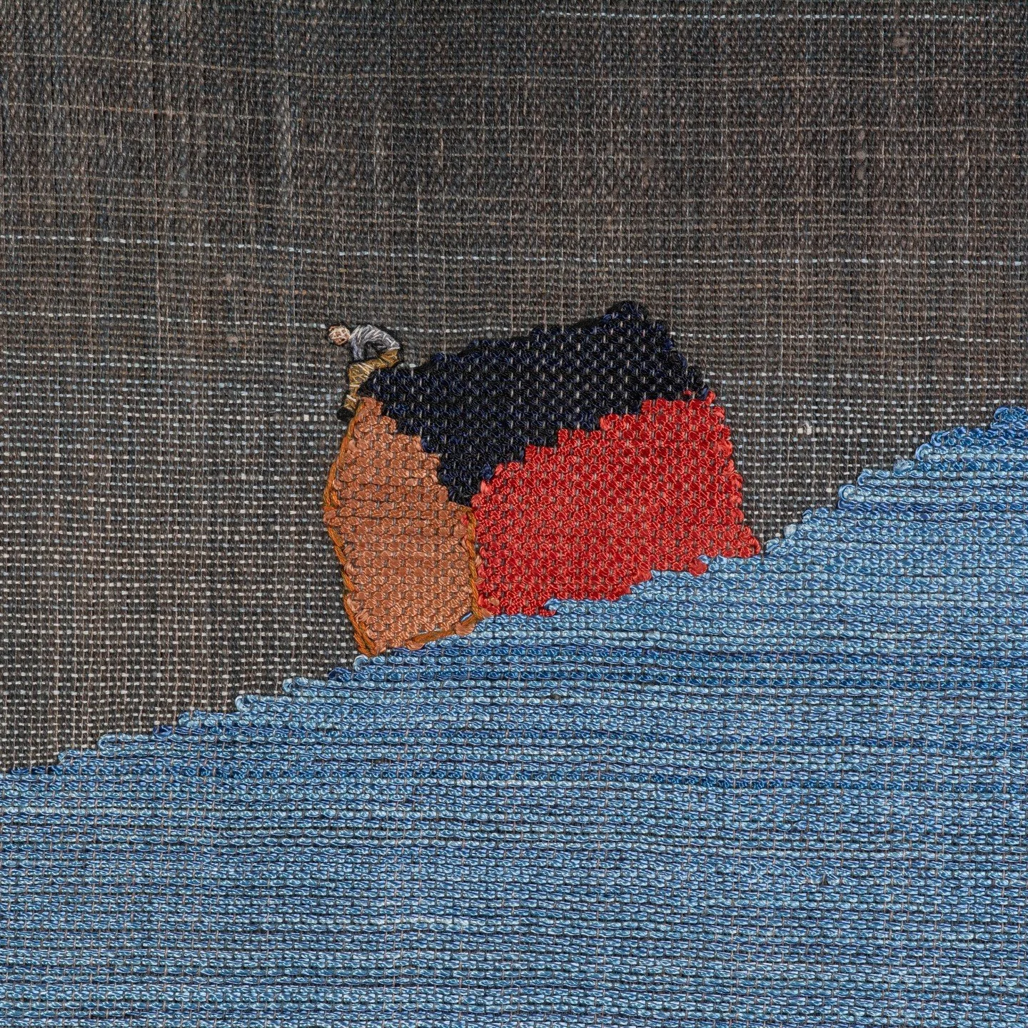 There is so much I still don&rsquo;t know about how the Universe works.

How the sun and moon rise and set.

How the ocean can conceal and absorb so much life.

How one tiny human has a huge capacity for love and sorrow.

#textileart #textileartist #