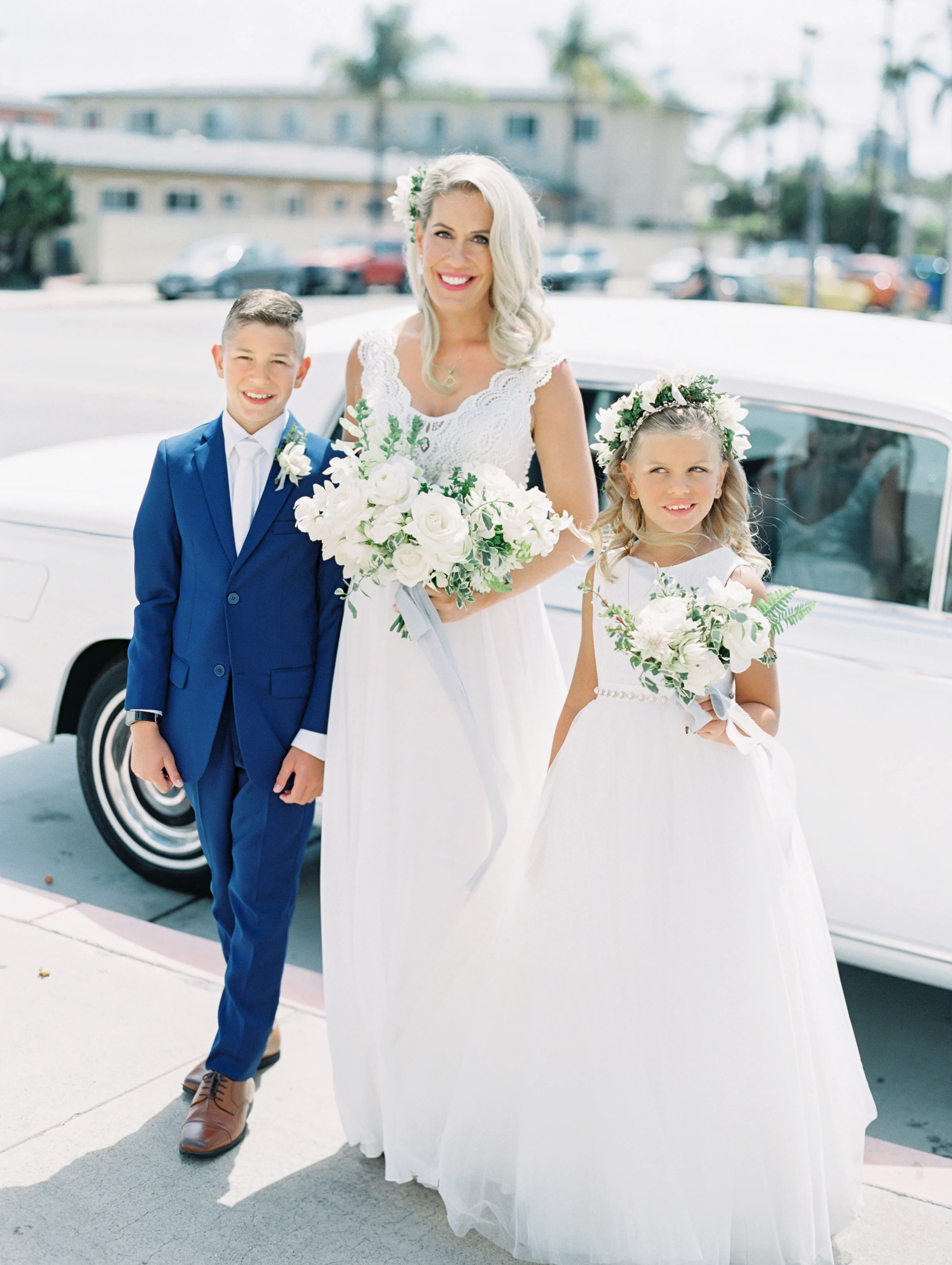 | Aboutdetailsdetials | Bride | White Roses | Navy | Lace Wedding Dress | Floral Hairpiece