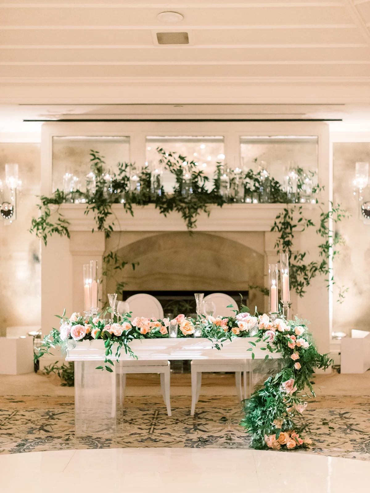aboutdetailsdetails | sweetheart table | vintage | candles | newlyweds chairs | floating candle |