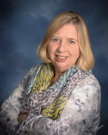 Interview with Eileen Enright Hodgetts - Author of 'The Girl On The Carpathia'