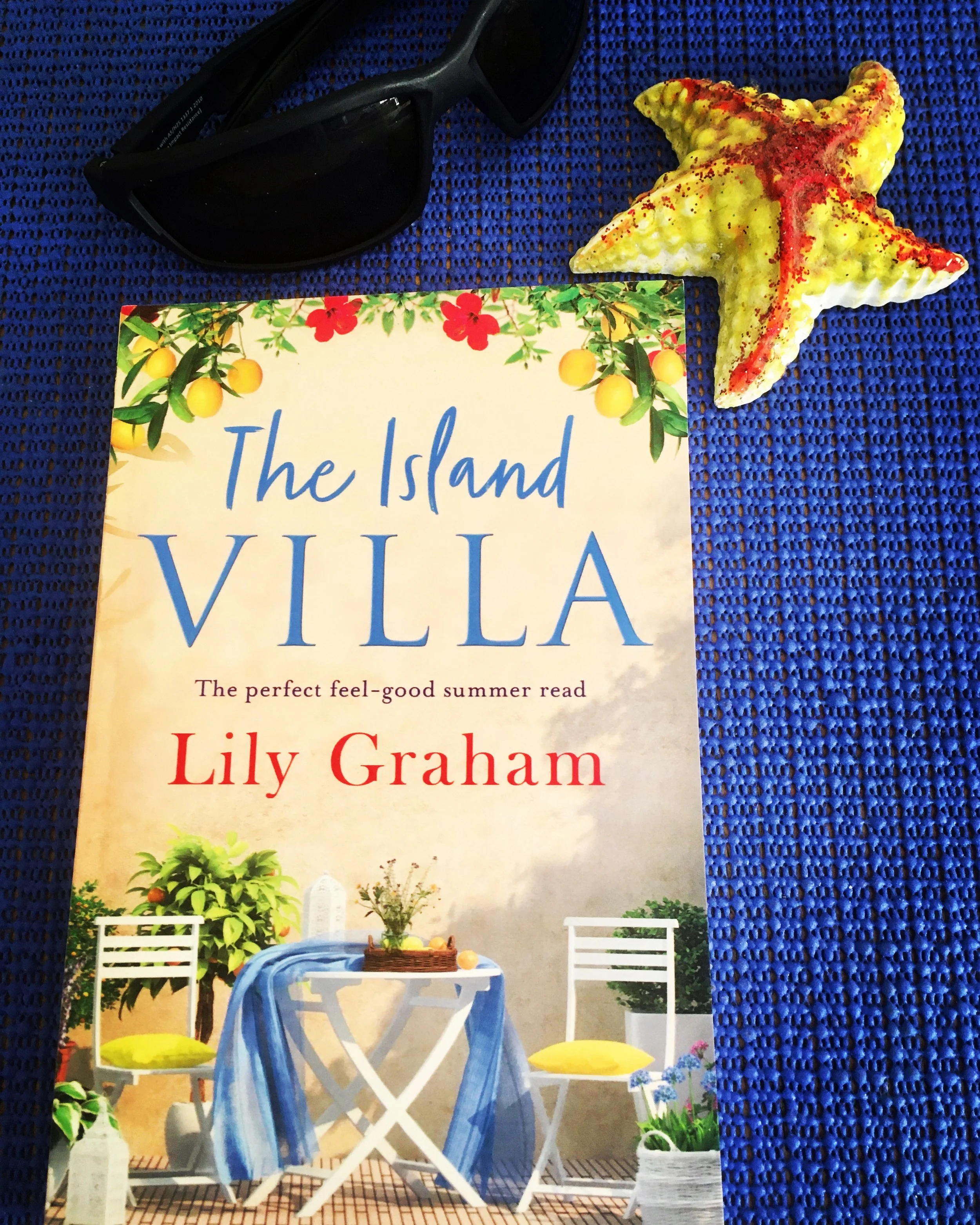 Review of 'The Island Villa' by Lily Graham