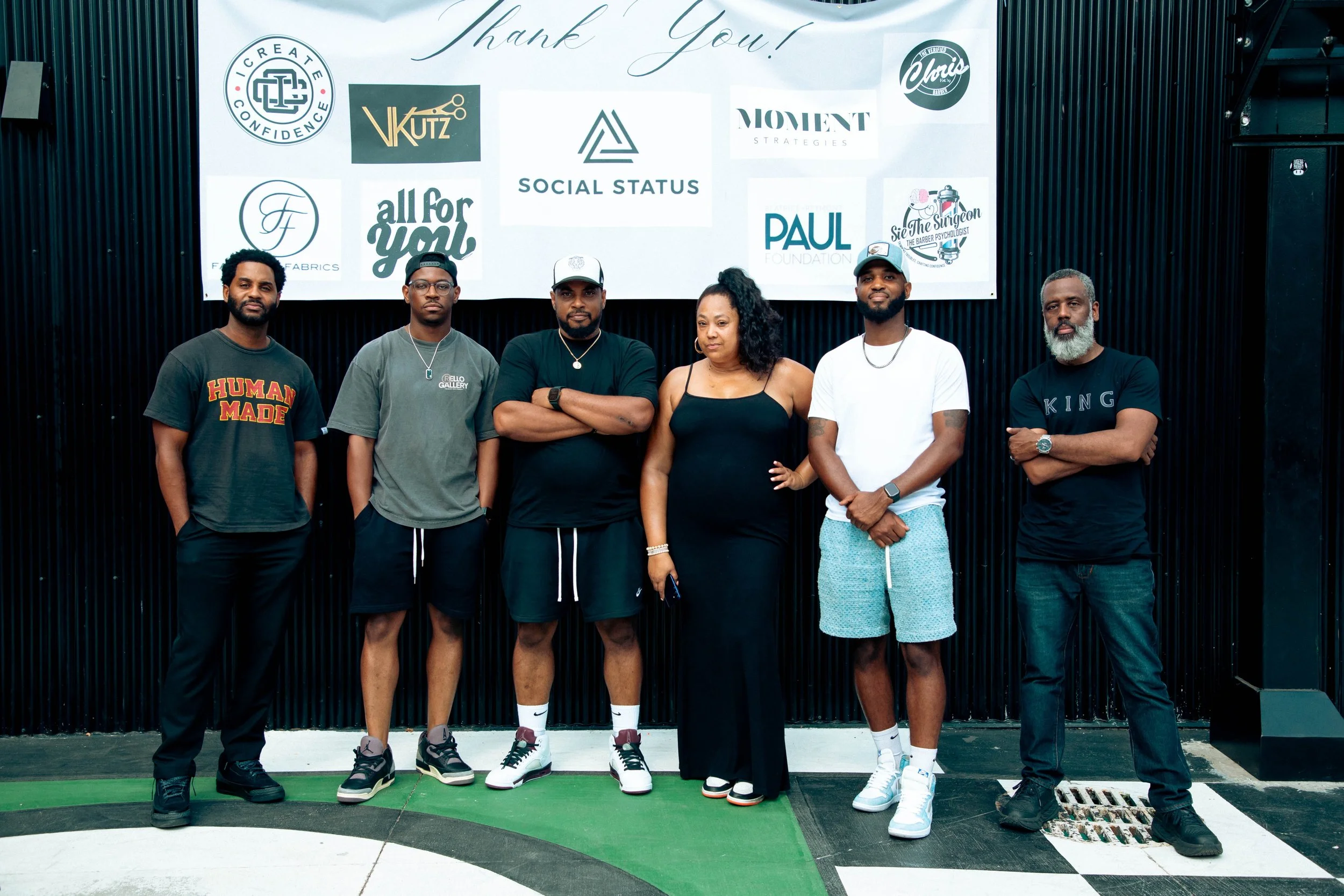 BACK TO SCHOOL PHOTO 39 team (2).jpg