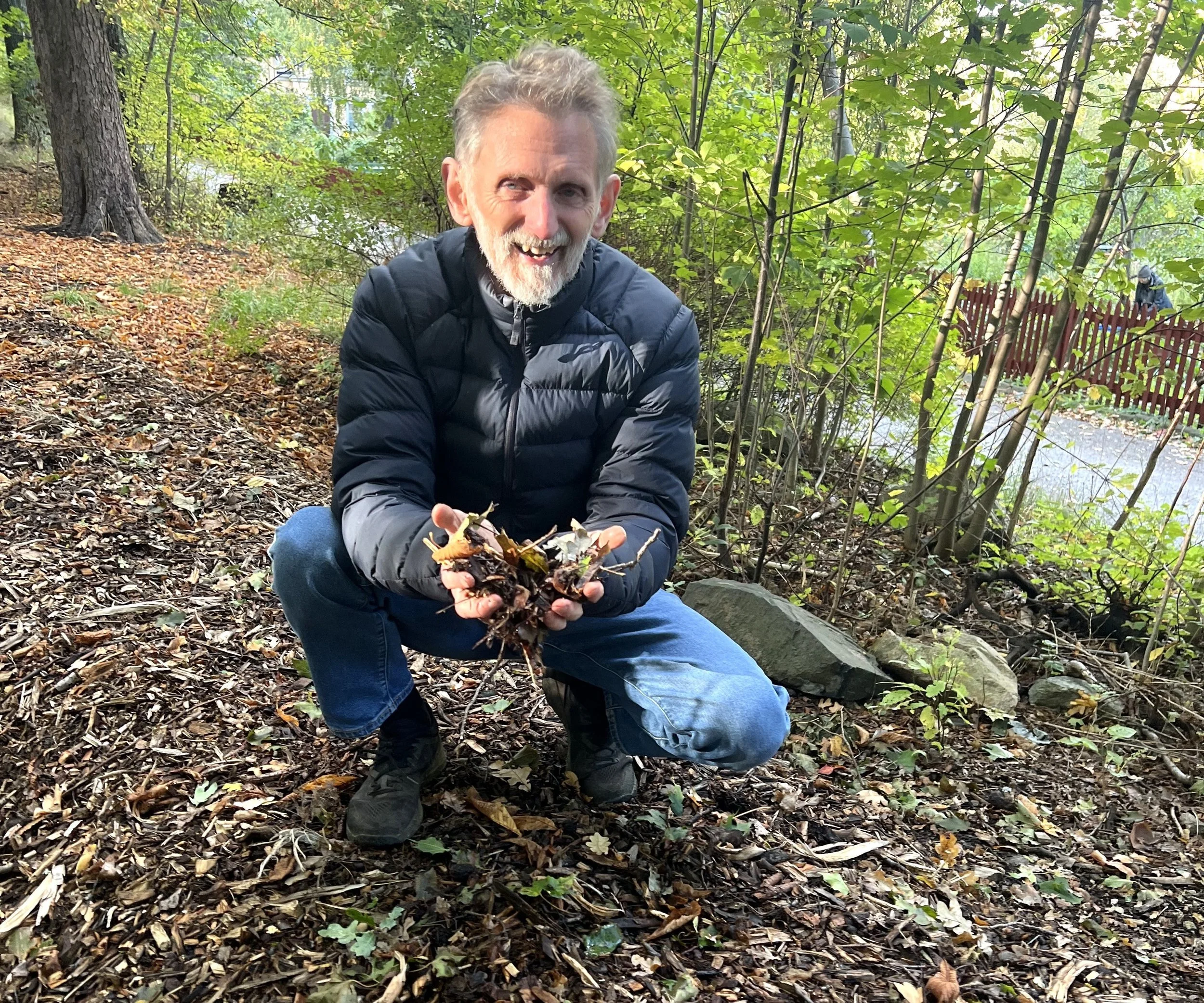 Reparera jorden med grenflis