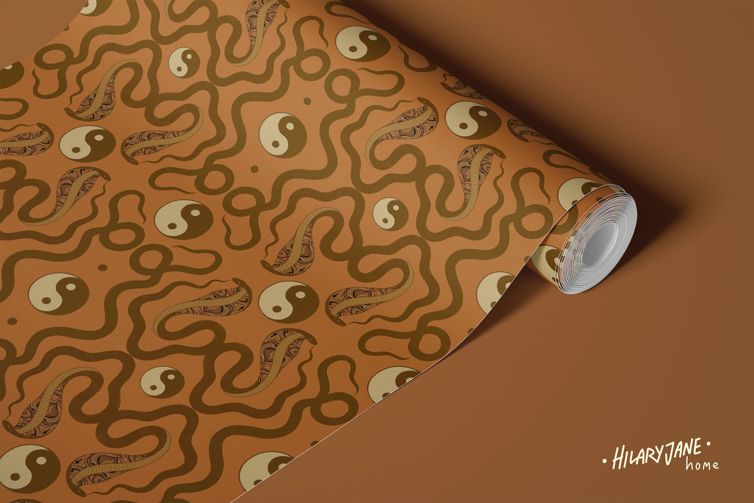 Snake_orange_roll.jpg