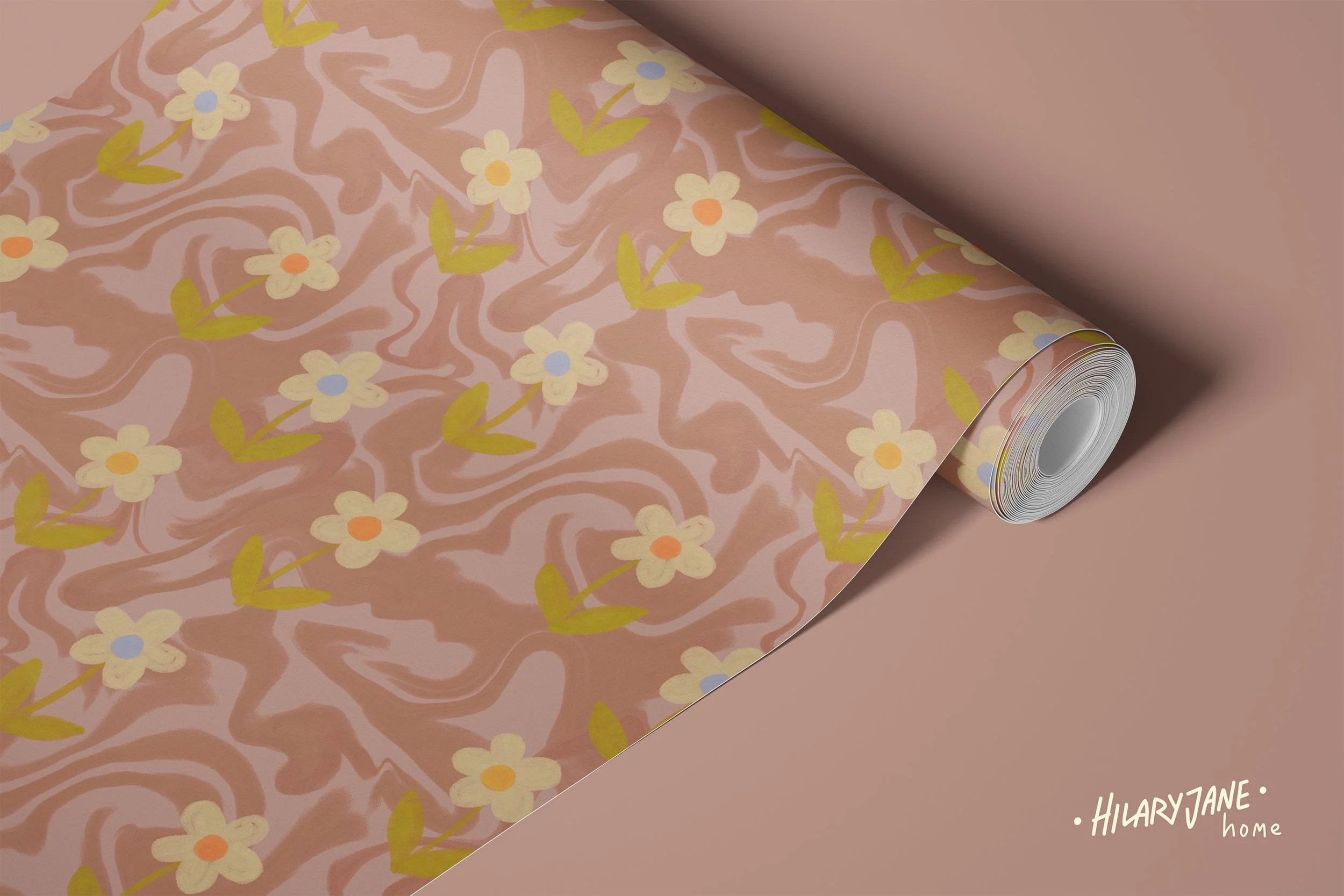 Maeva_pink_roll.jpg