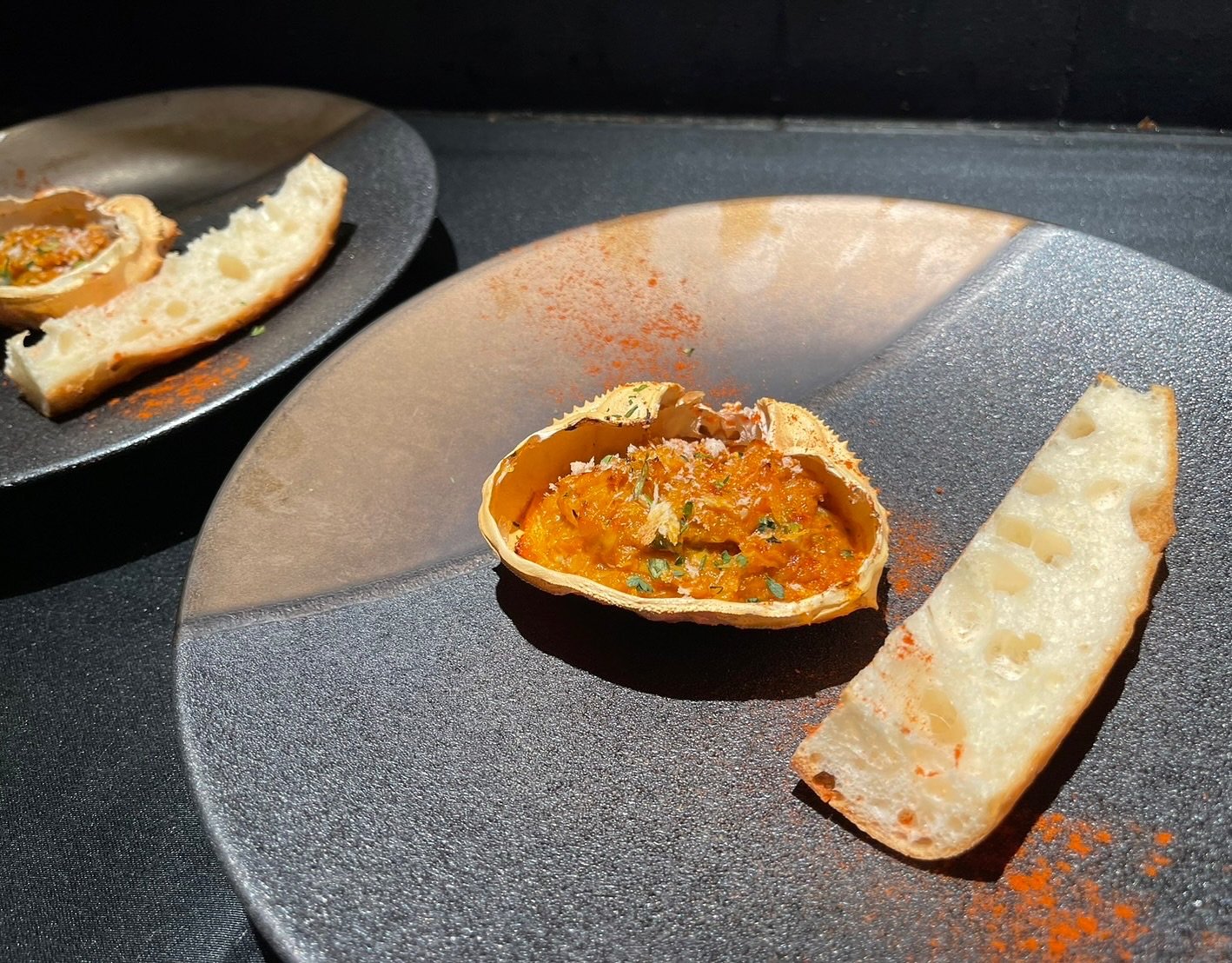 ＿＿NEW！スタンダードコース

\本日のオススメ／
NEWスタンダードコース🇪🇸

【チャングーロ】🦀

バスク地方の名物料理である
蟹の煮込み。
バケットにのせてお召し上がりください✨

9/16祝日ランチ、ディナー
ご予約承ります🍽️
　

『EX』
スペイン料理を一度分解し、食材や調理法を再構築。
それらの枠を超えたモダンスパニッシュを創造。
『F o o d &times; A r t &times; M u s i c 』をテーマに、
新たなイノベーションを提案。

「アクセ