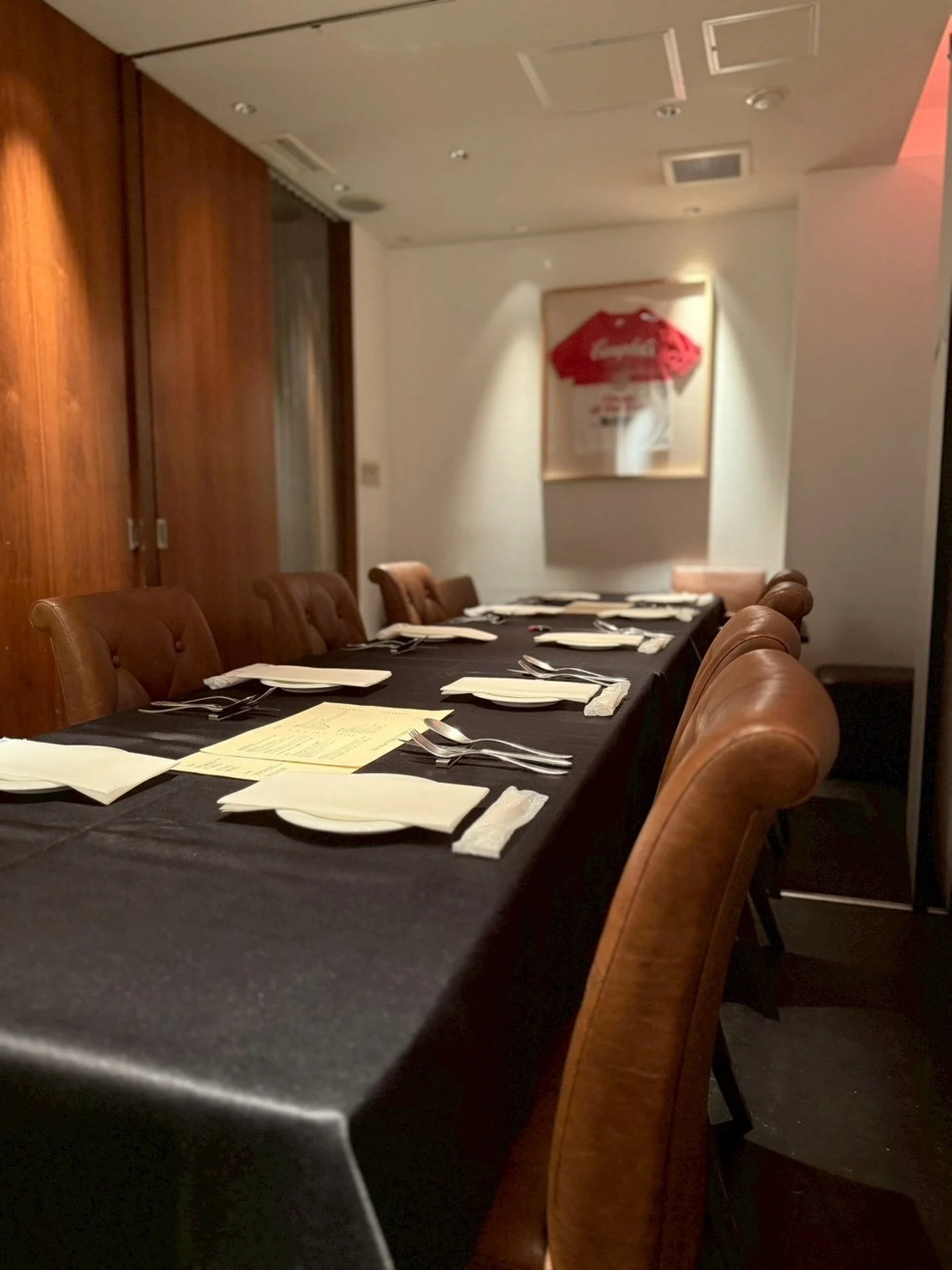 六本木近くおしゃれなひと時｜西麻布の隠れ家で楽しむ夜のデート【EXnishiazabu】

個室のご予約承ります🕯️✨

テーブル席を繋げて8名様～最大12名様で
ご利用いただけます。
人数に合わせてご相談ください。

EX-nishiazabu
『EX』エクス

▪︎住所
東京都港区西麻布1-15-1 森口ビル 1Ｆ

▪︎営業時間
月-金・祝前日・祝後日
17:00 - 23:00
L.O料理22:00 ドリンク22:30

土・日・祝日
11:30 - 15:00 L.O14:00
17