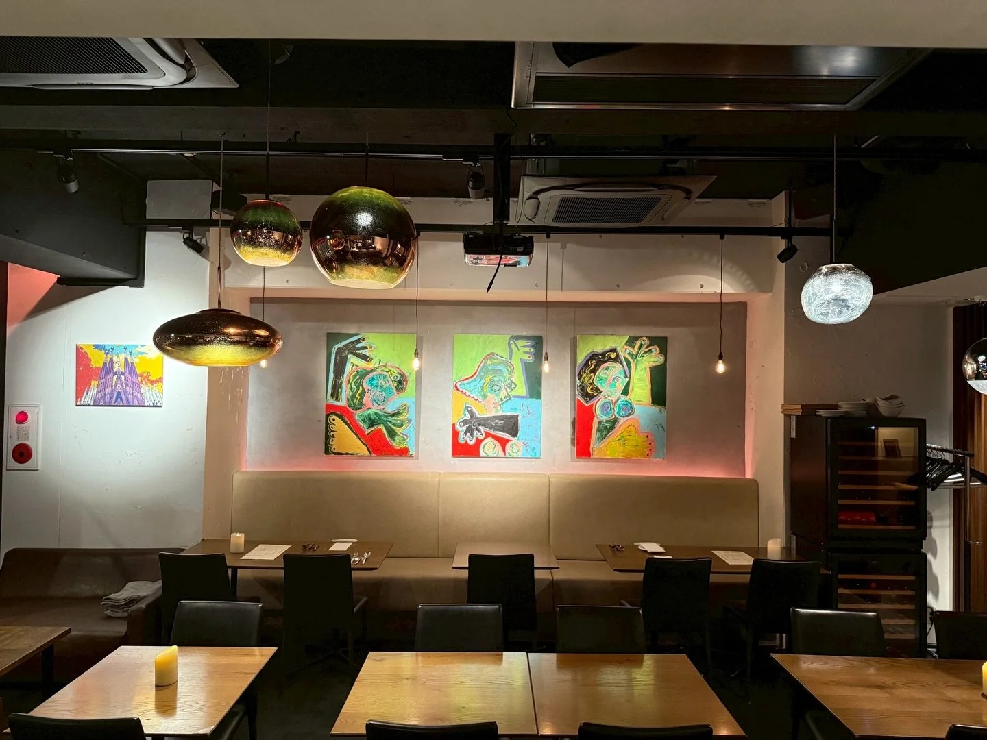 𝑬𝑿 𝑪𝒉𝒓𝒊𝒔𝒕𝒎𝒂𝒔 𝒄𝒐𝒖𝒓𝒔𝒆 2025🌟

\クリスマスご予約承ります/

12/24wed・12/25thu
2日間限定コース！

アートに囲まれたきらめきの中で、
心ほどけるクリスマスを。
料理、光が溶け合う&Eacute;Xで特別な夜を🎄✨

ご予約はお早めに！
トップページより食べログ、一休、
テーブルチェックよりご予約できます。

大切な人との特別な夜を、EX Nishi-Azabuで。

#exnishiazabu 
#クリスマスコース