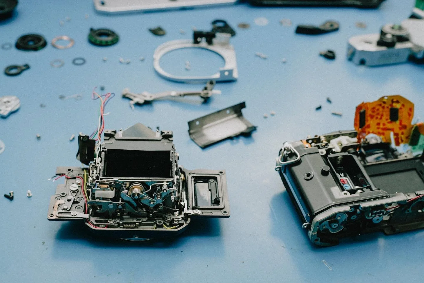 A few repairs from this week

- Canon AE-1 Program
- Rollei 35AFM 
- Nikon 35ti
- Rollei 35AFM 

#nikon #yashica  #rollei #leica #mamiya #ppprepairs #pppcamerasleica  #pppcameras #ppprepairsleica #camerarepairs #photooftheday #photography #filmsnotde