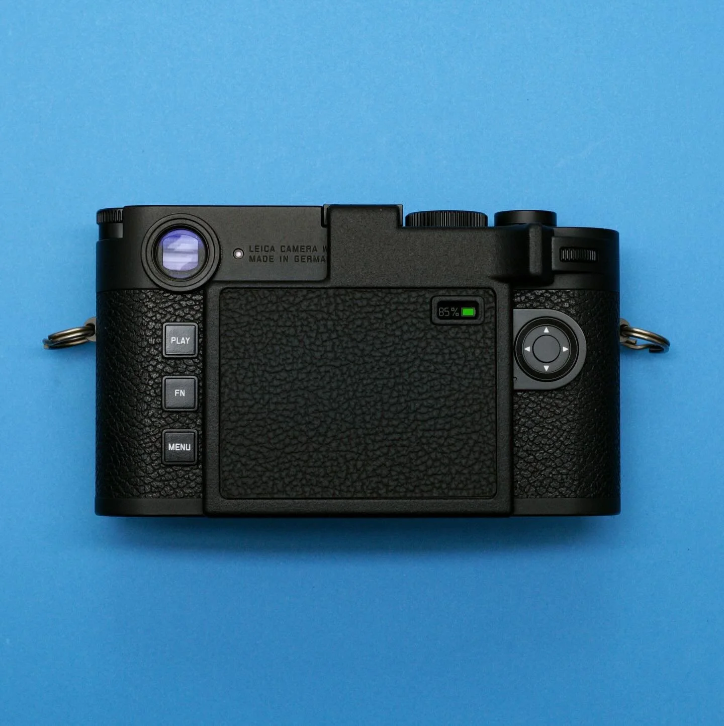 In response to popular demand from the community, we&rsquo;ve developed our screen cover specifically for the 🔴 Leica M11 / M11-P both with and without a thumb grip
.
The reason for developing our screen covers, is to make using the digital camera f