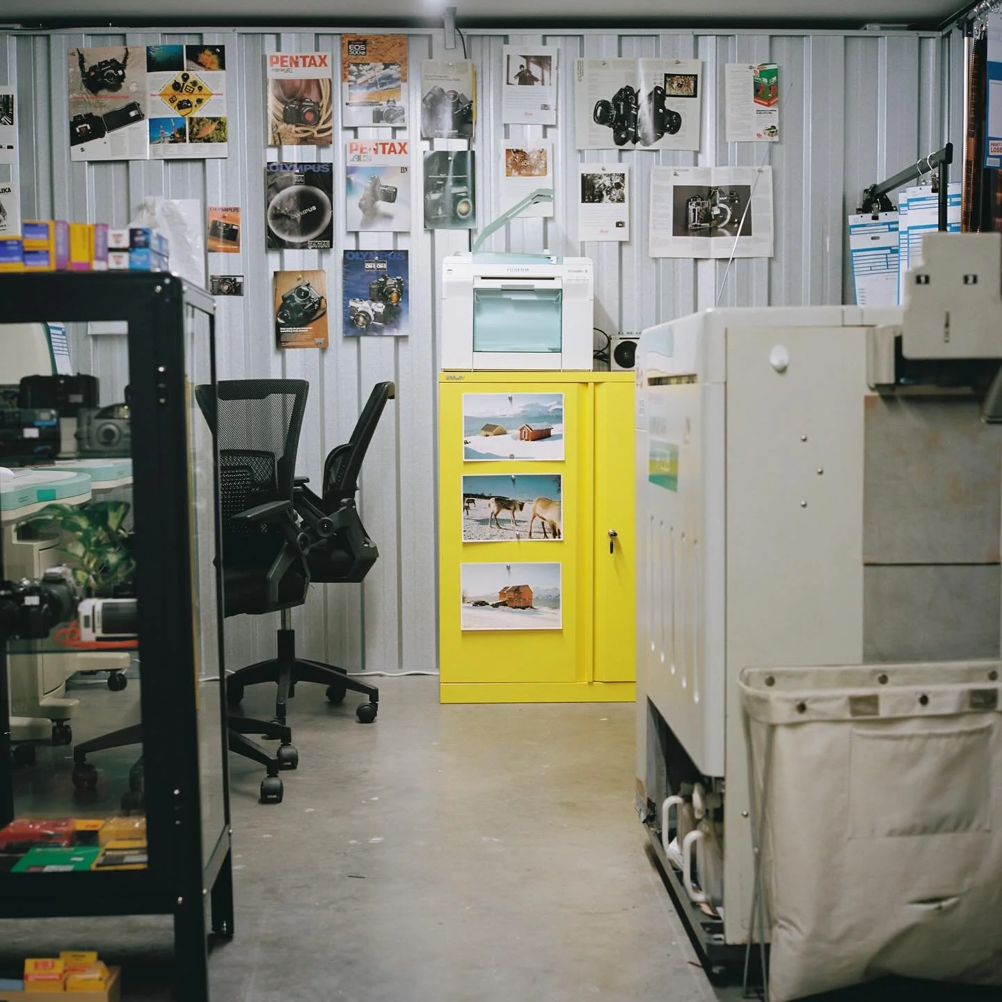 Lab updates 

As we grow, we&rsquo;re always looking for ways to be more eco-conscious 🌱
We&rsquo;ve just installed a Metafix unit in our lab! It filters out the nasty stuff from our chemicals used in the processor and even recovers the silver so it