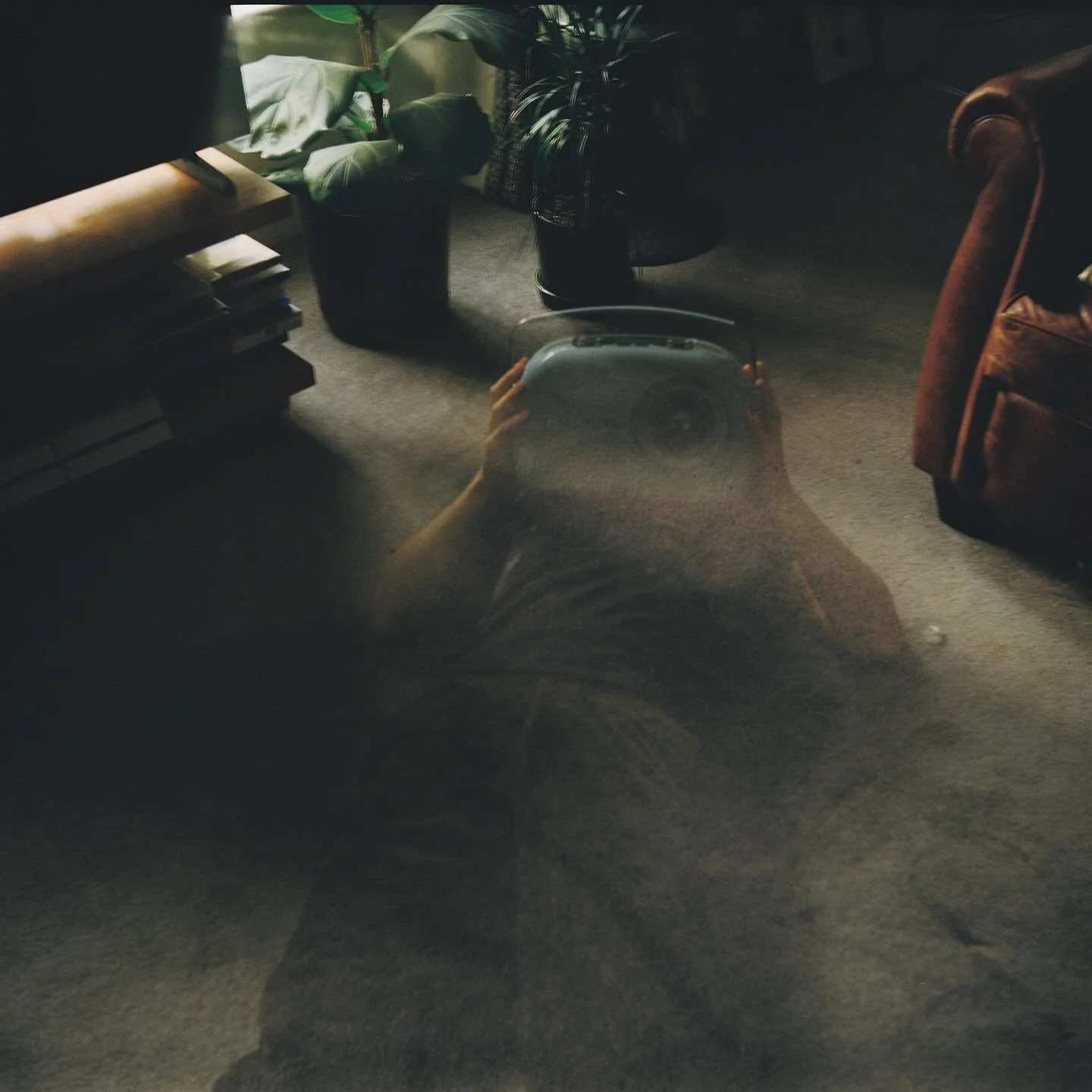 Some lovely shots by : @vafamot

📷 - Lubitel 200
🎞️- Kodak Gold 200 

#pppfilmlab #fujifilm #filmprocessing #keepfilmalive #filmdeveloping #35mmfilm #120film #you #filmisnotdead #bellinifoto #fujifilmfrontiersp300 #kodak #kodak #fuji