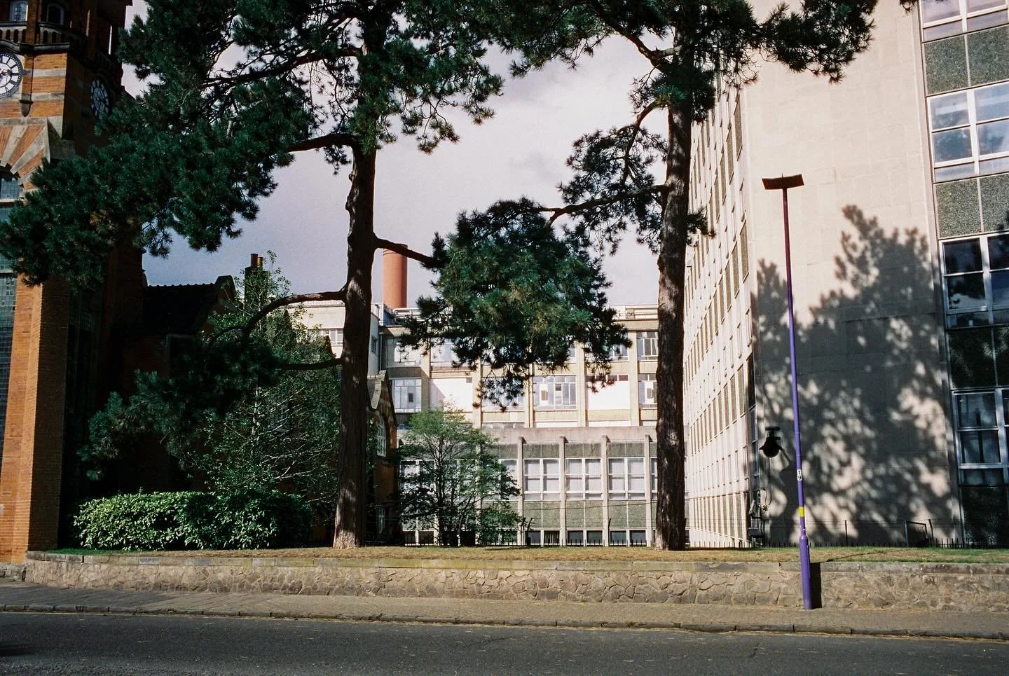 Did you know we now stock @cinestillfilm 800T?

We put it to the test in a freshly serviced Leica M6 from @pppcameras. Shot at ISO 400 with an orange filter (85B) for daylight shooting &mdash; here&rsquo;s how it turned out 🙌

📸- Leica M6 
🎞️- Cin