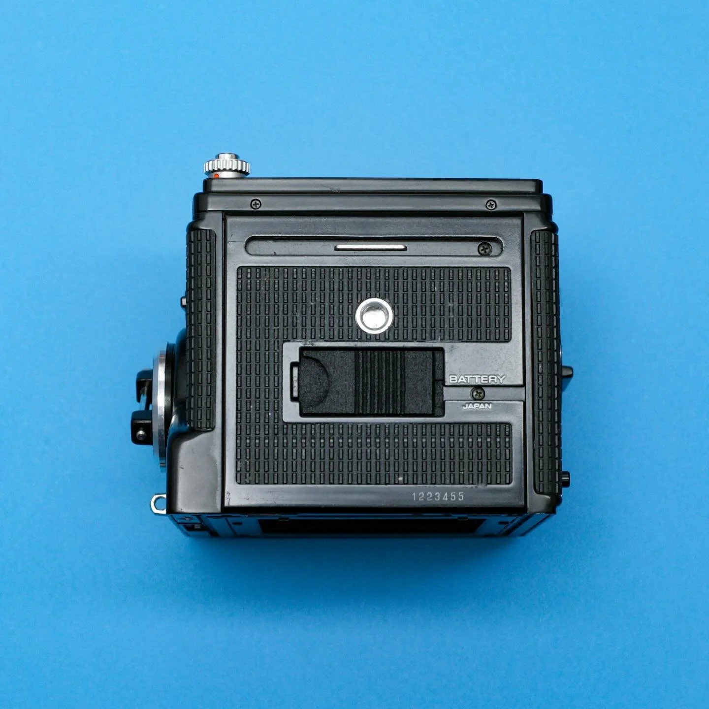 ✨ Introducing our latest replacement part for the Bronica SQ-A ✨

Listening to feedback from the analogue community, we&rsquo;ve developed a replacement battery cover for the Bronica SQ-A

The part is now available to order on our website!
.
#bronica